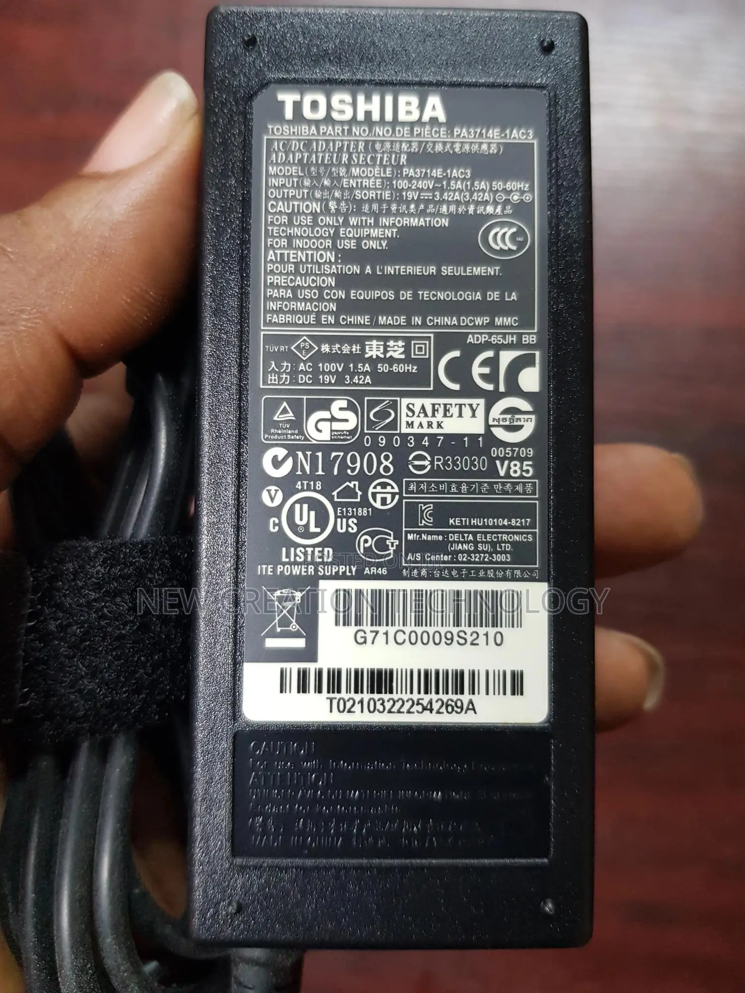 Toshiba Pa3714e-1ac3 65w 5.5*2.0mm Jack Ac Charger
