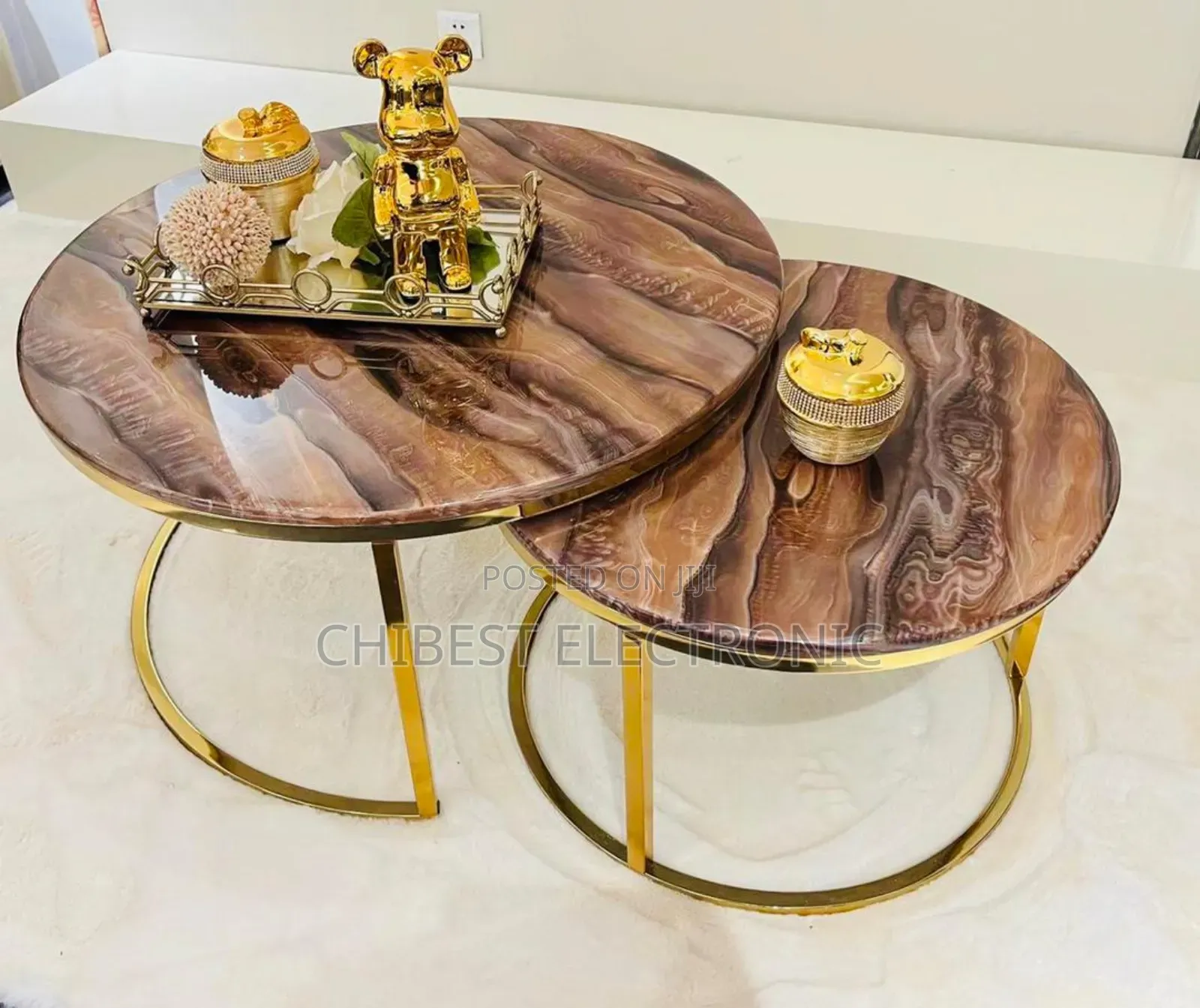 Brown and Gold Center Mat Table