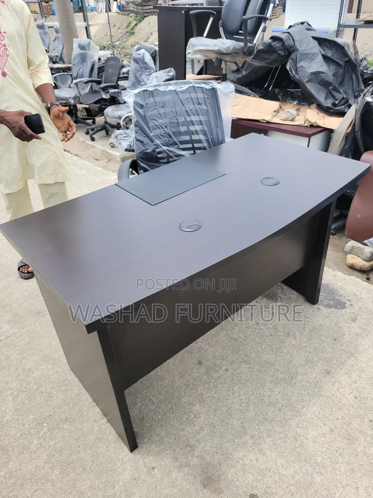 Four Feet Table and Chair