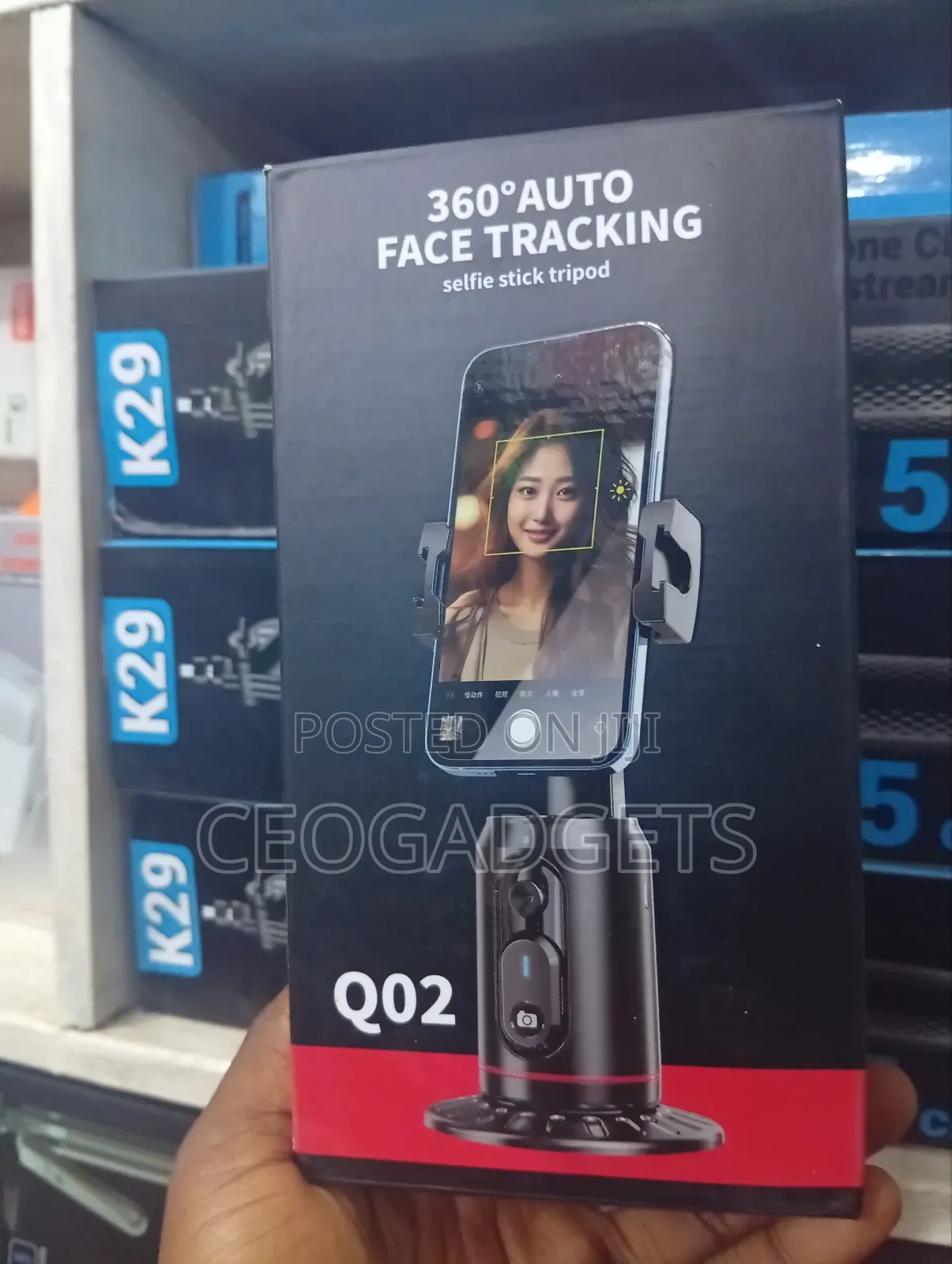 Q02 360° Auto Face Tracking Selfie Stick Tripod