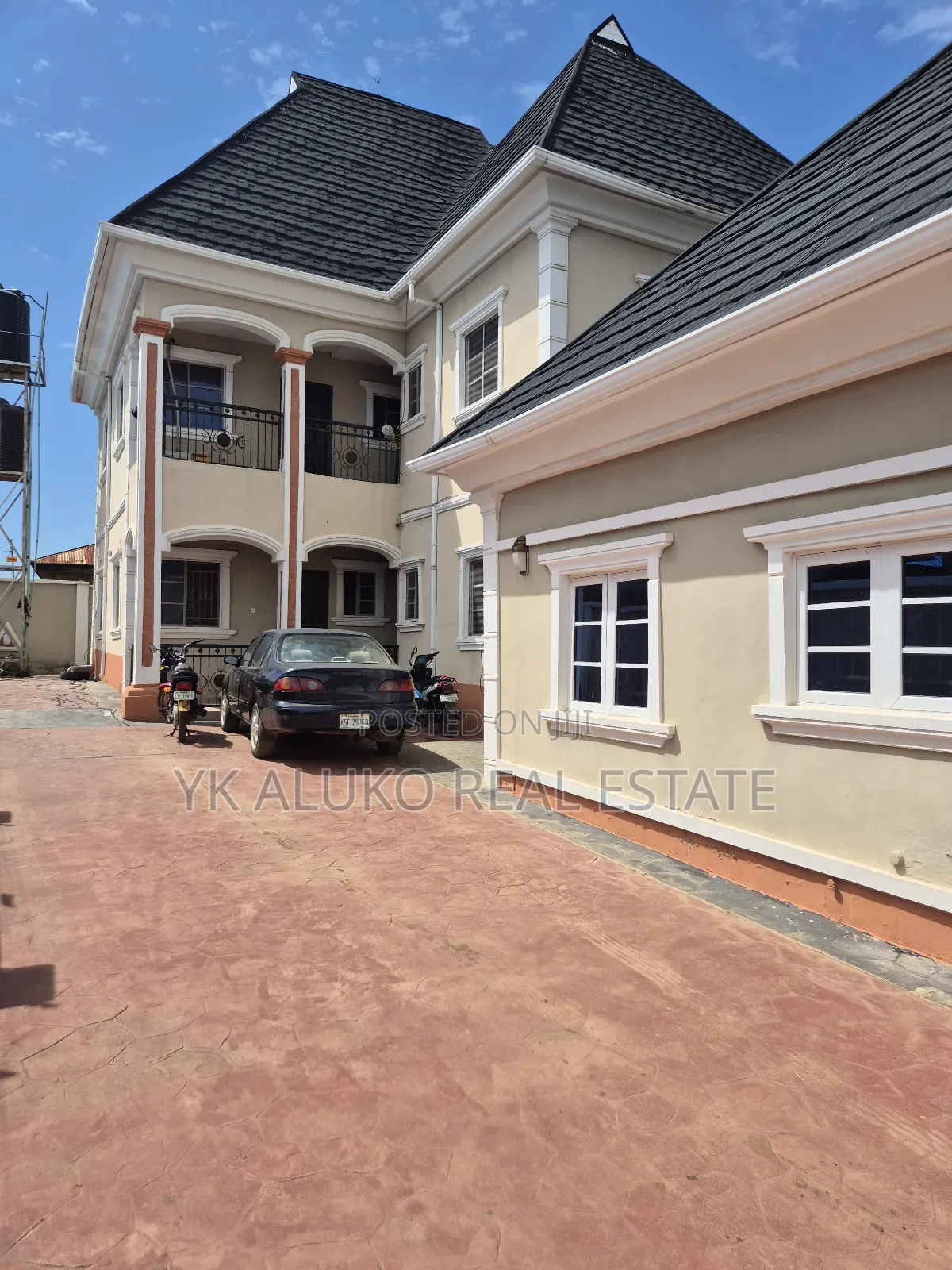 9bdrm Bungalow in Mubo Estate Agric, Ilorin South for sale