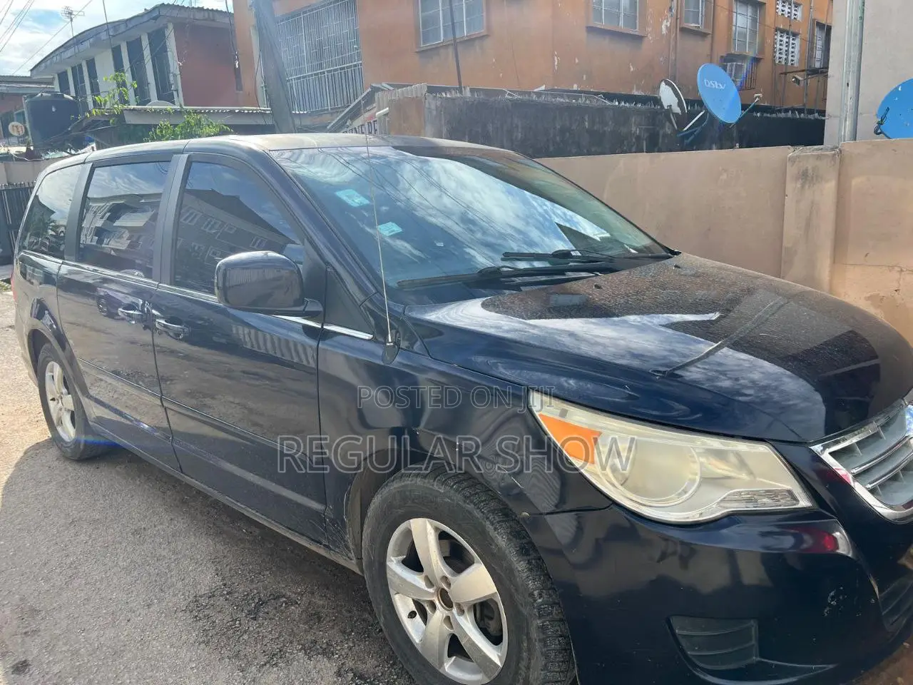 Volkswagen Routan 2010 Black