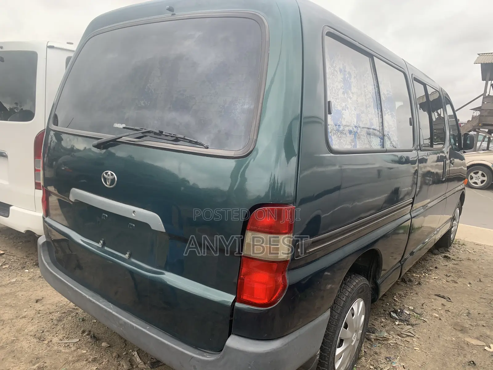 Toyota Grand HiAce 2005 Green