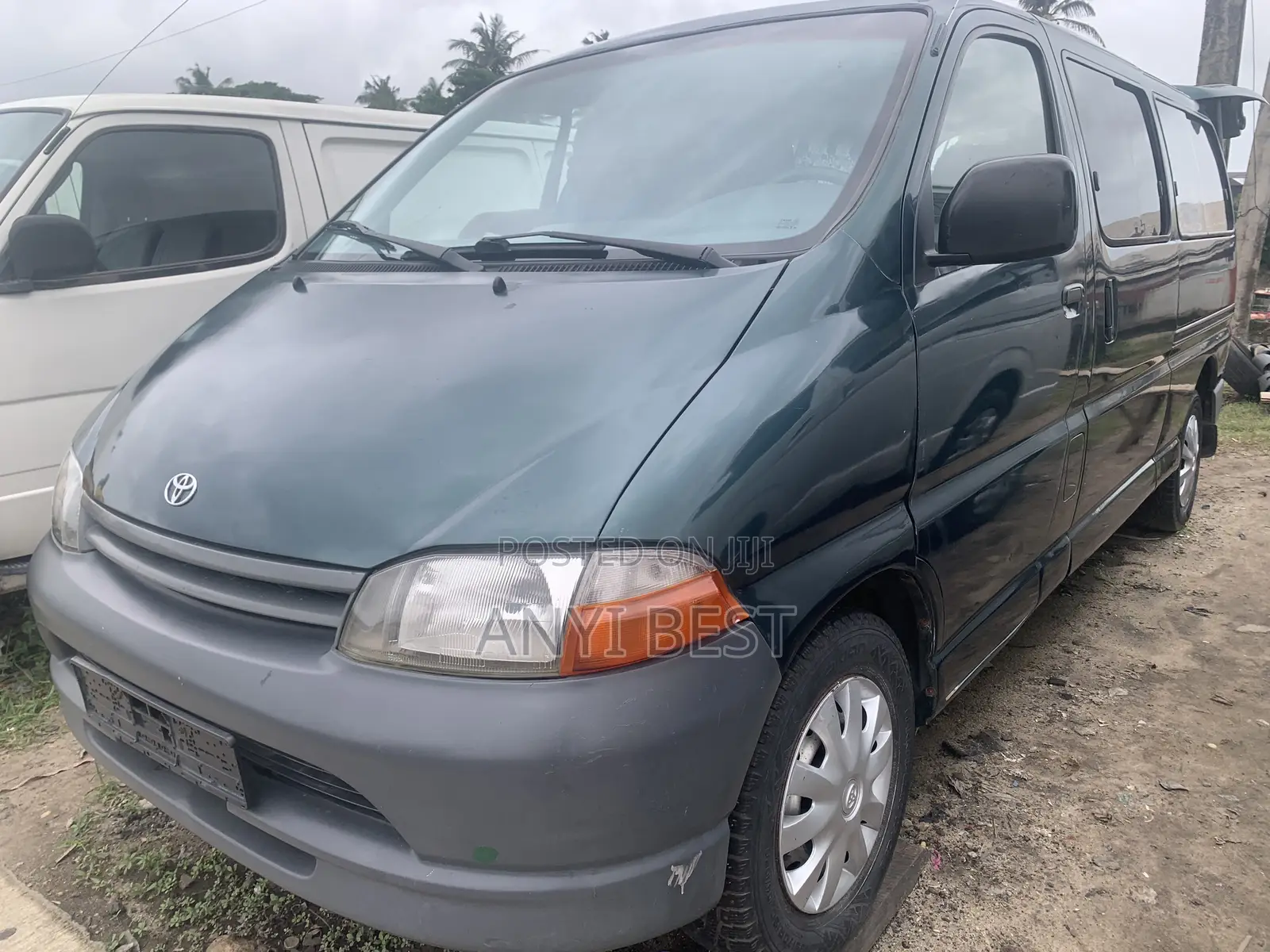 Toyota Grand HiAce 2005 Green