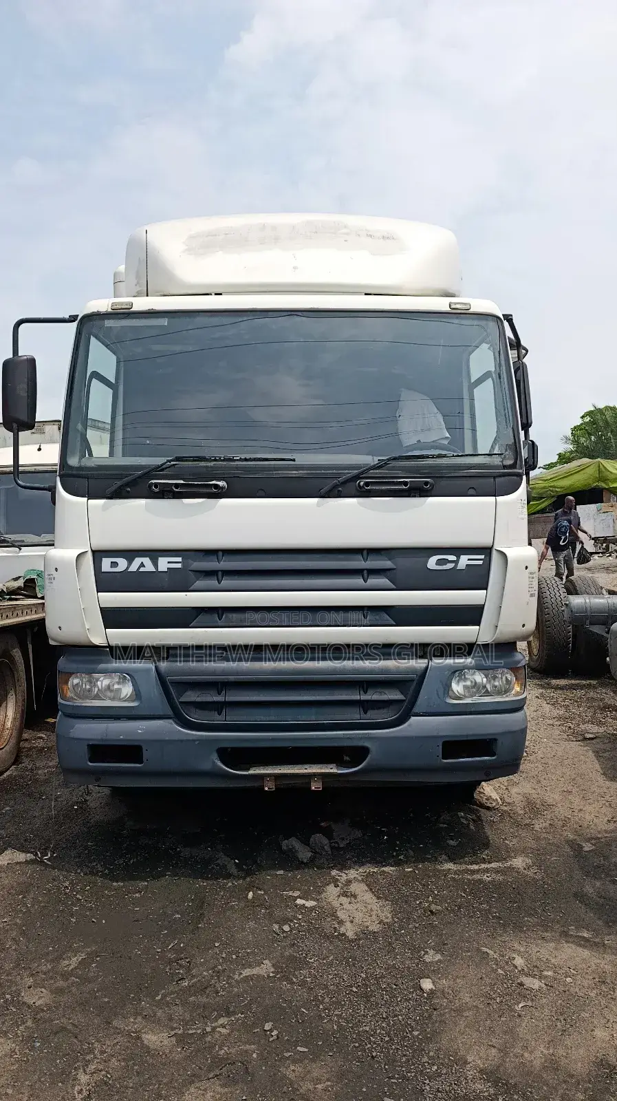 Super Clean Foreign Used Daf 75 Cf Truck Container Body
