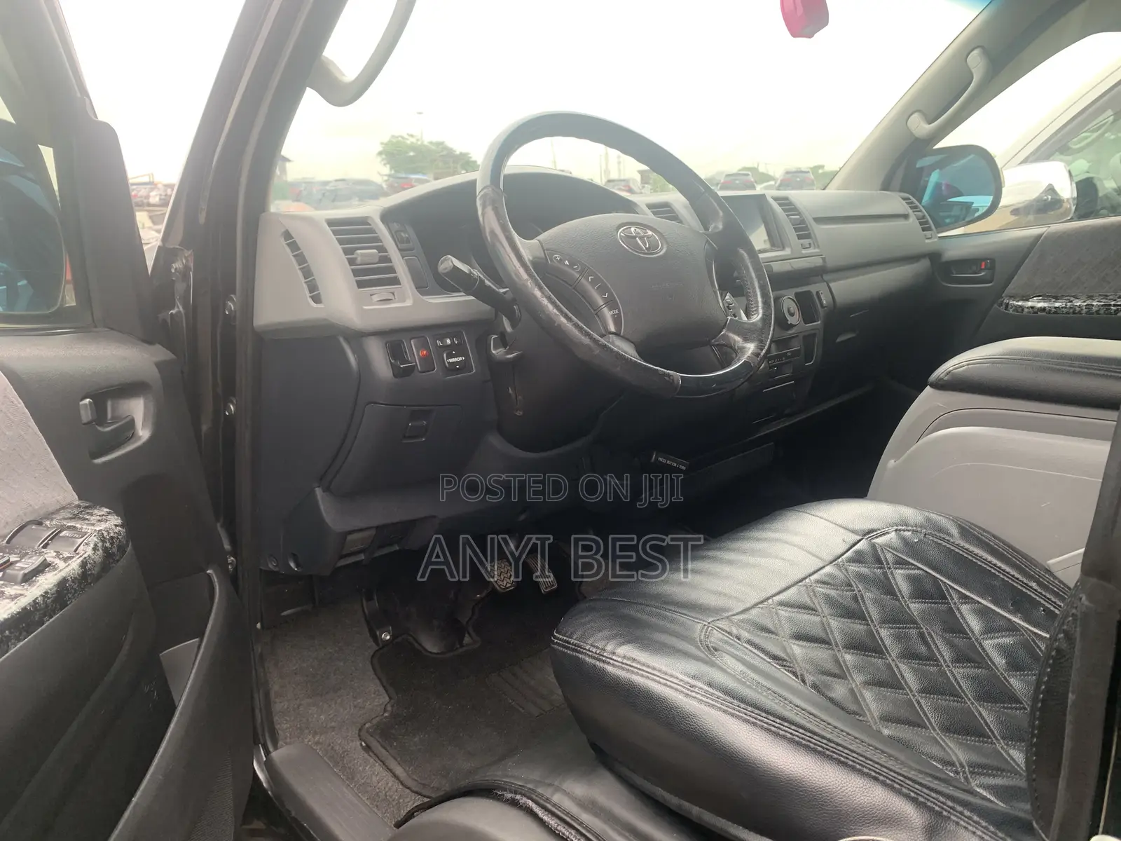 Toyota HiAce 2008 Black