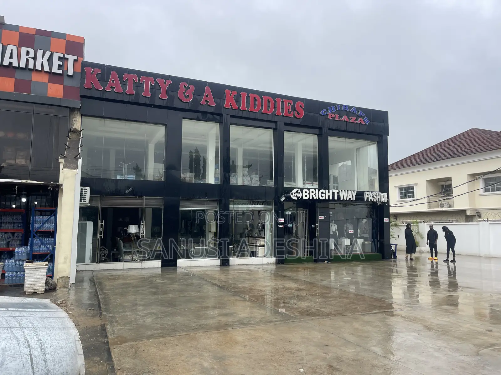 1st Floor of 250sqm Shop for Rent in Gwarimpa Estate Abuja