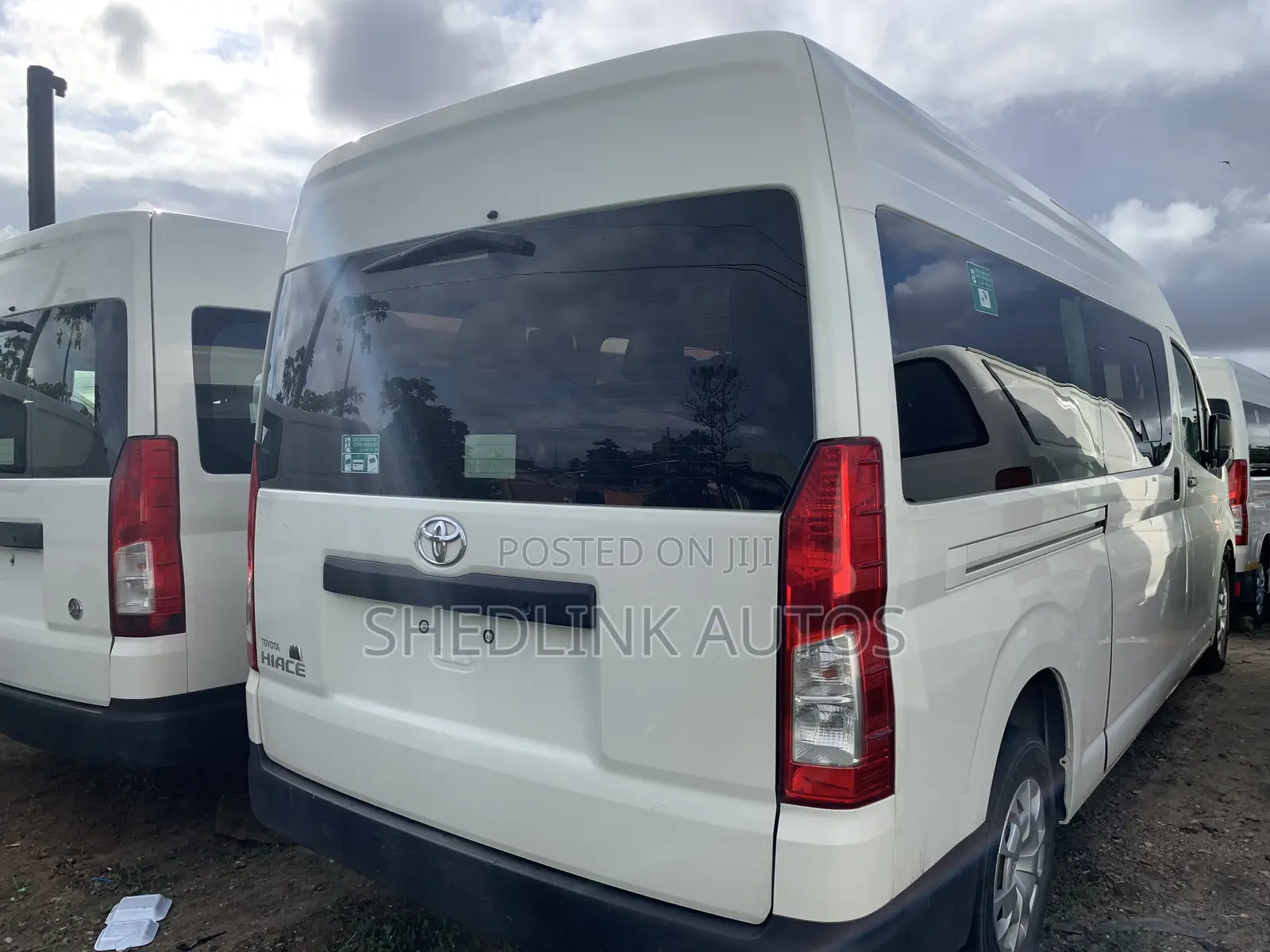 Toyota HiAce 2019 White