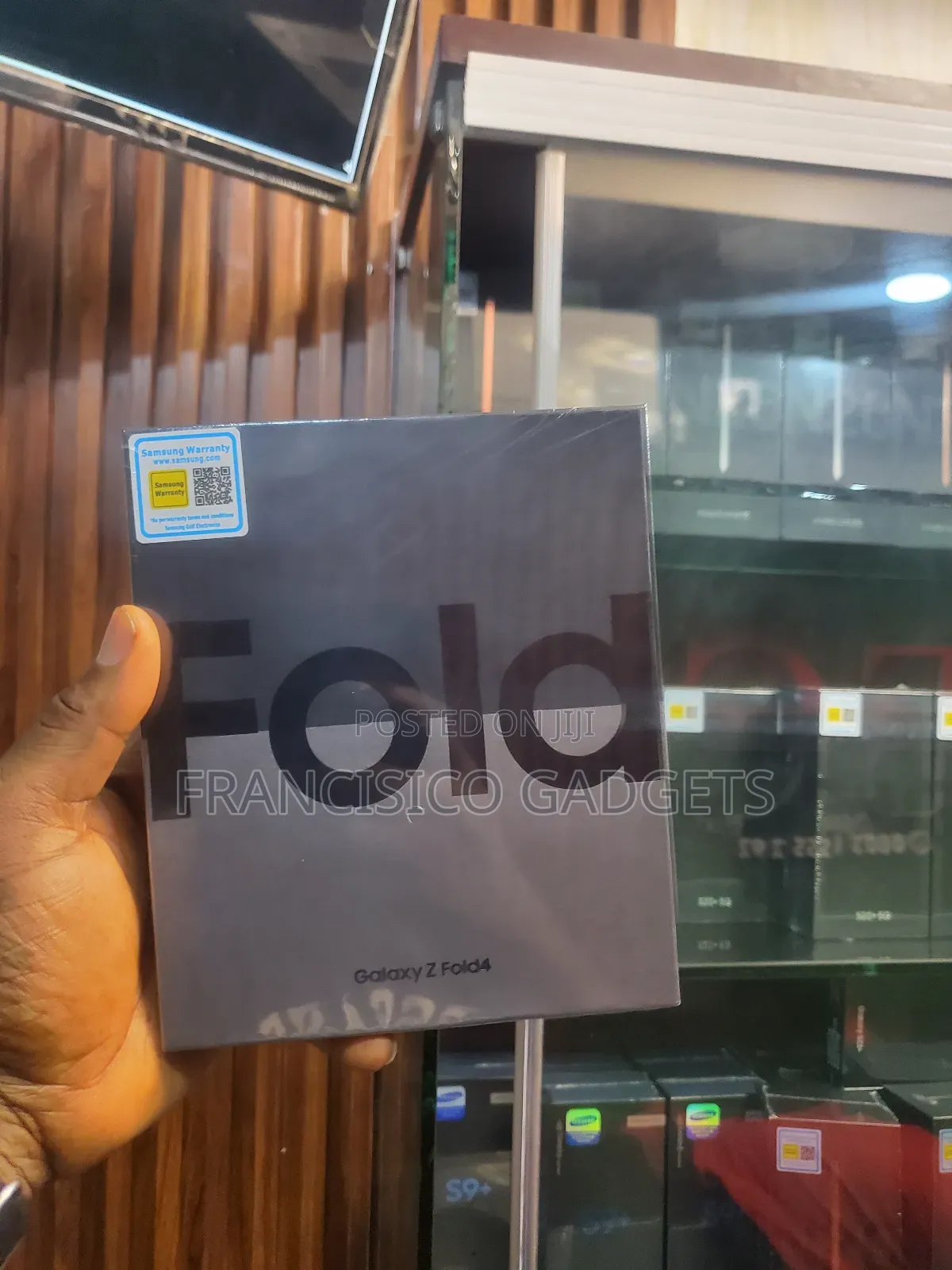 New Samsung Galaxy Z Fold4 256 GB Silver