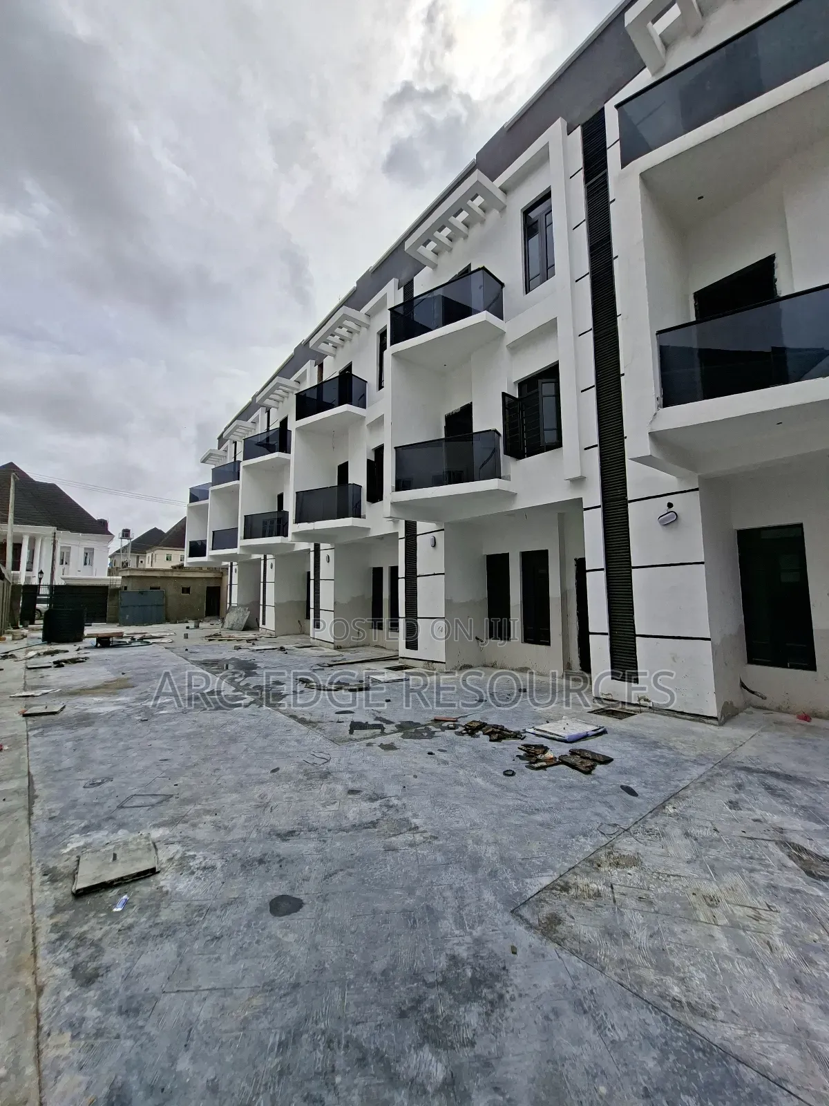 Furnished 4bdrm Duplex in Apple Junction for sale