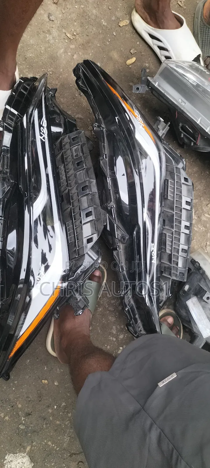 Headlight for Toyota Venza 2020 2025