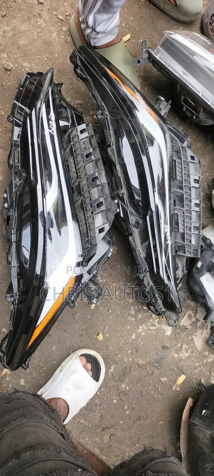 Headlight for Toyota Venza 2020 2025
