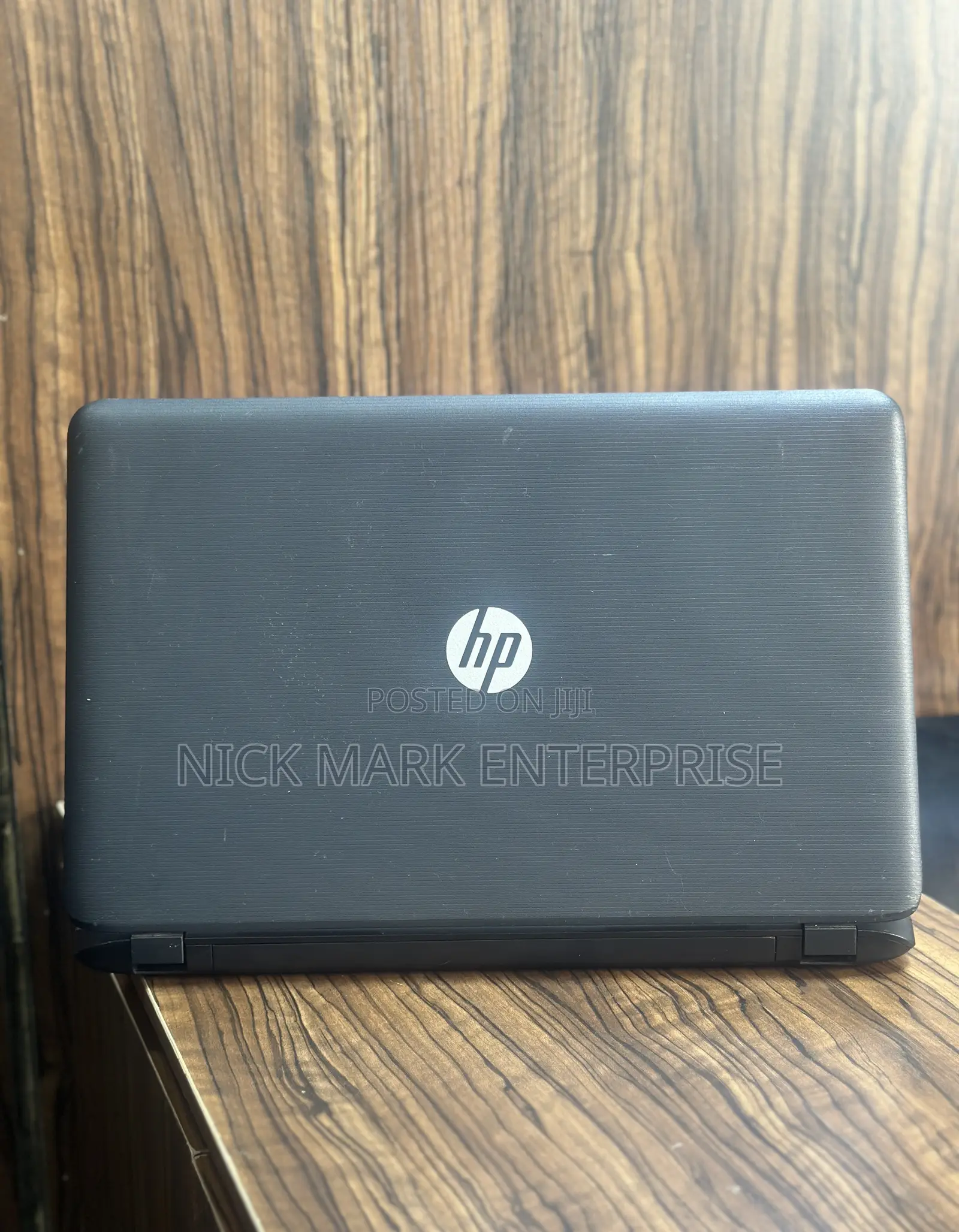 Laptop HP Pavilion 17 4GB AMD A6 HDD 500GB