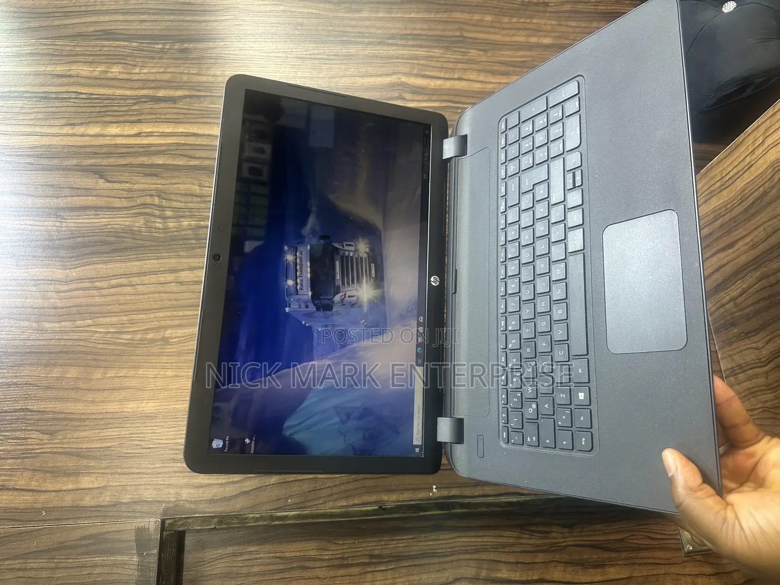 Laptop HP Pavilion 17 4GB AMD A6 HDD 500GB