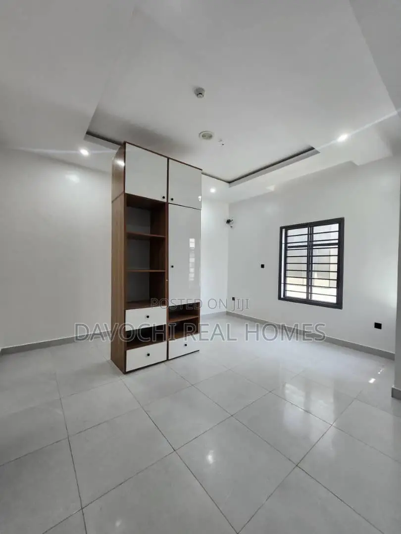 4bdrm Duplex in Ikate, Lekki for rent
