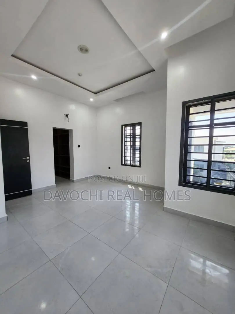 4bdrm Duplex in Ikate, Lekki for rent