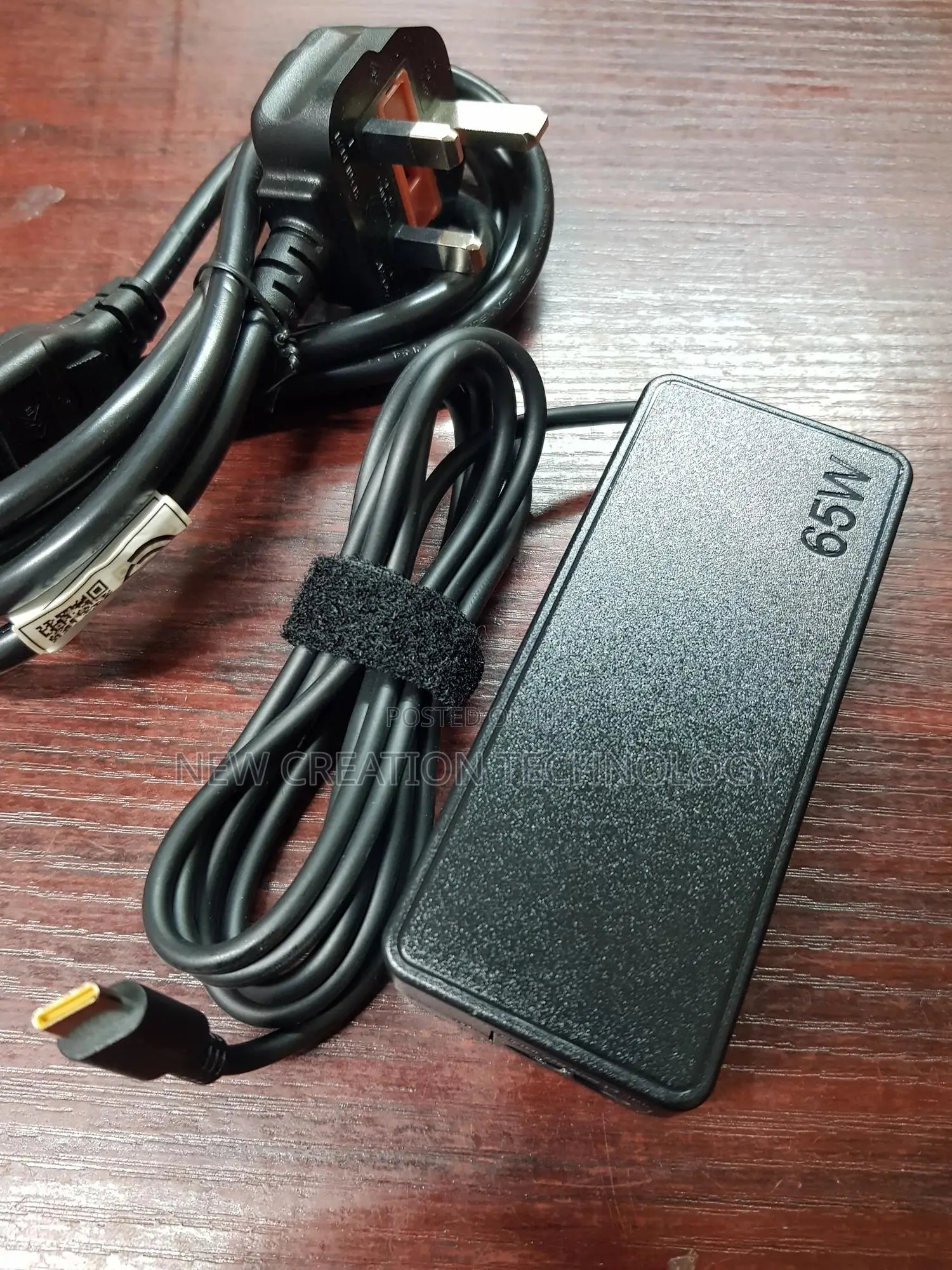 Lenovo Sa10m13950 65w Usb-C Ac Charger