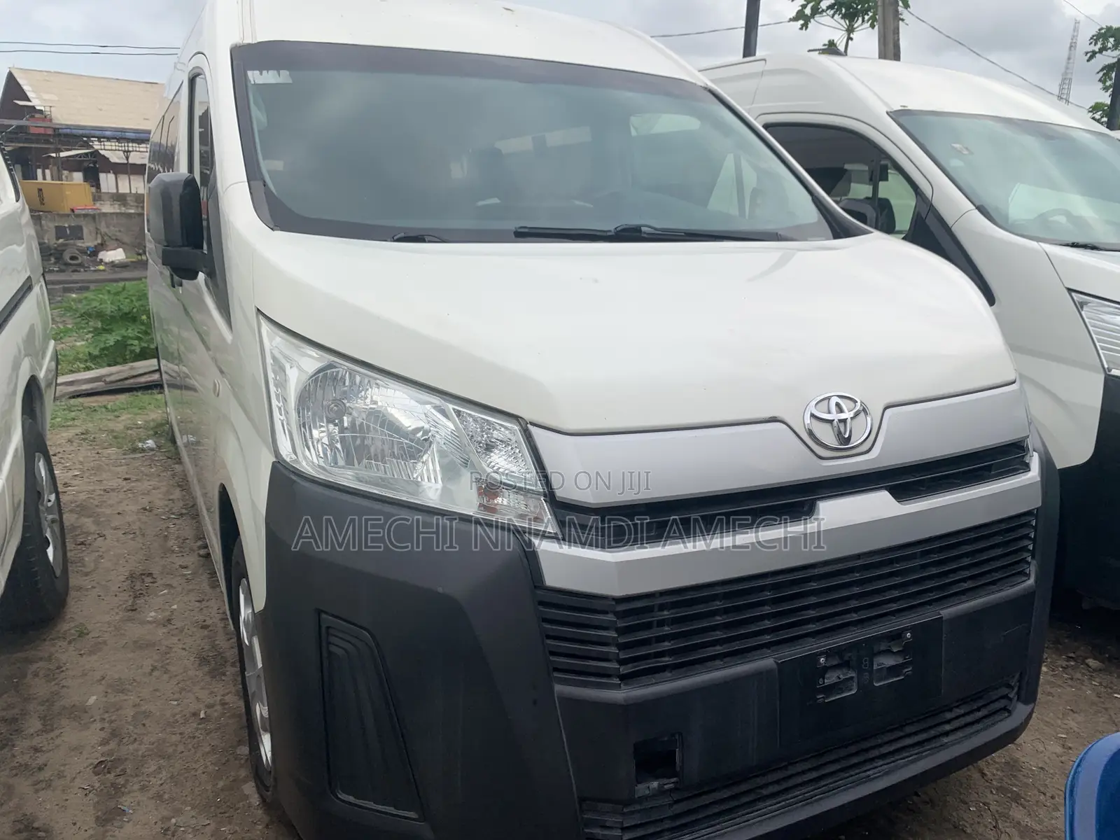 Toyota HiAce 2021 White