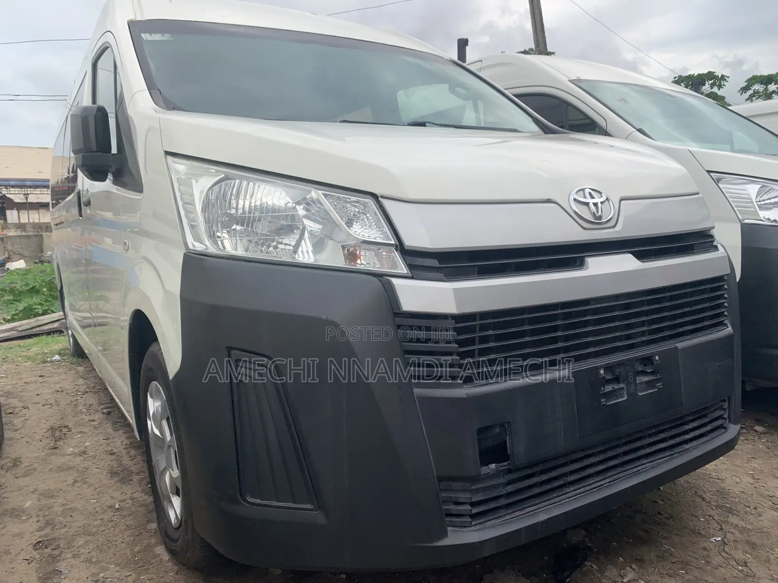 Toyota HiAce 2021 White