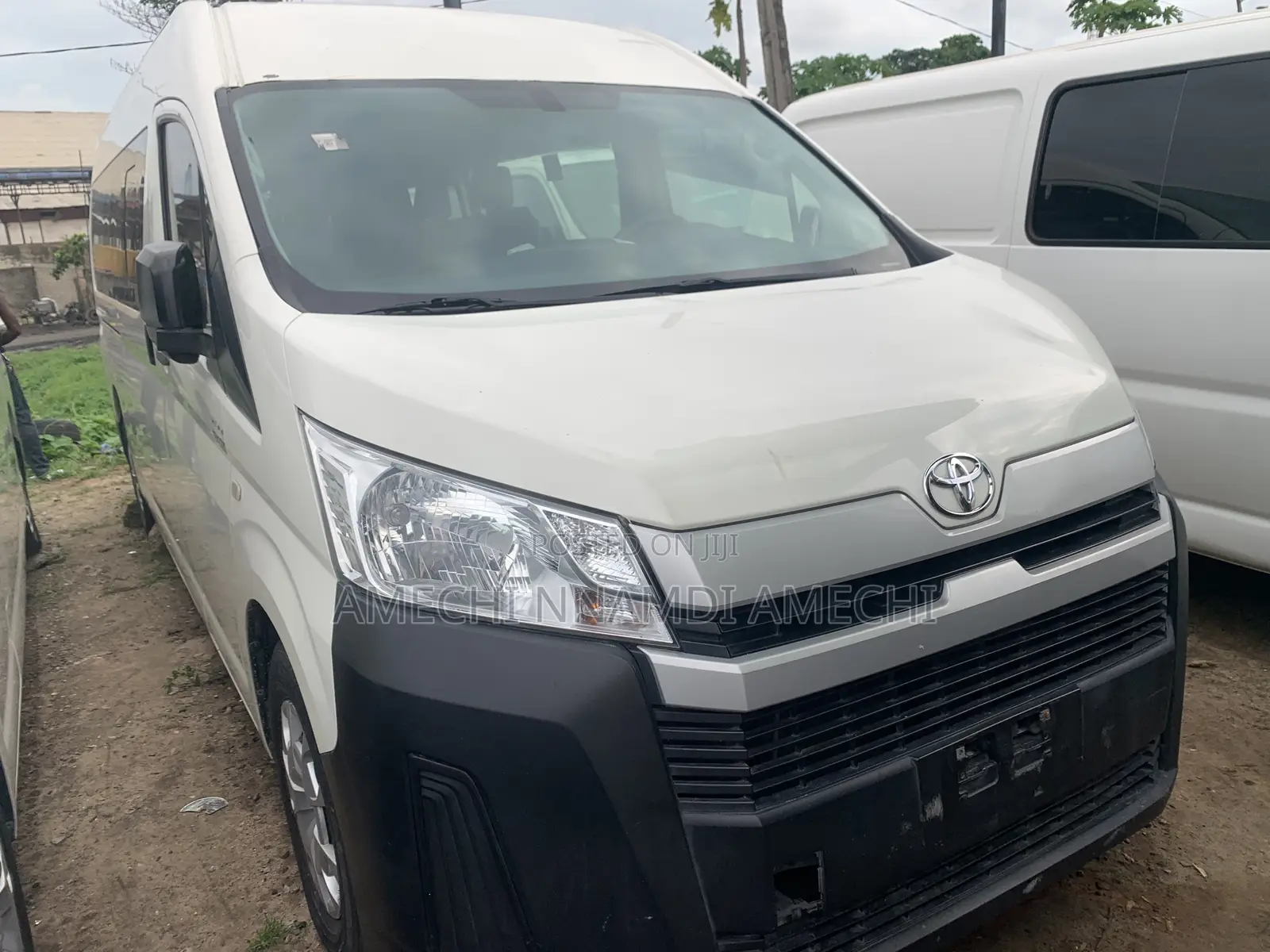 Toyota HiAce 2021 White