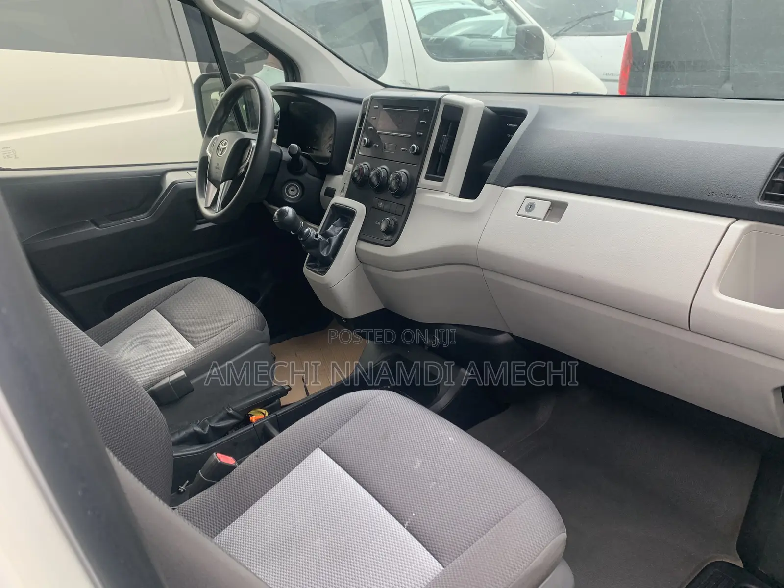 Toyota HiAce 2021 White