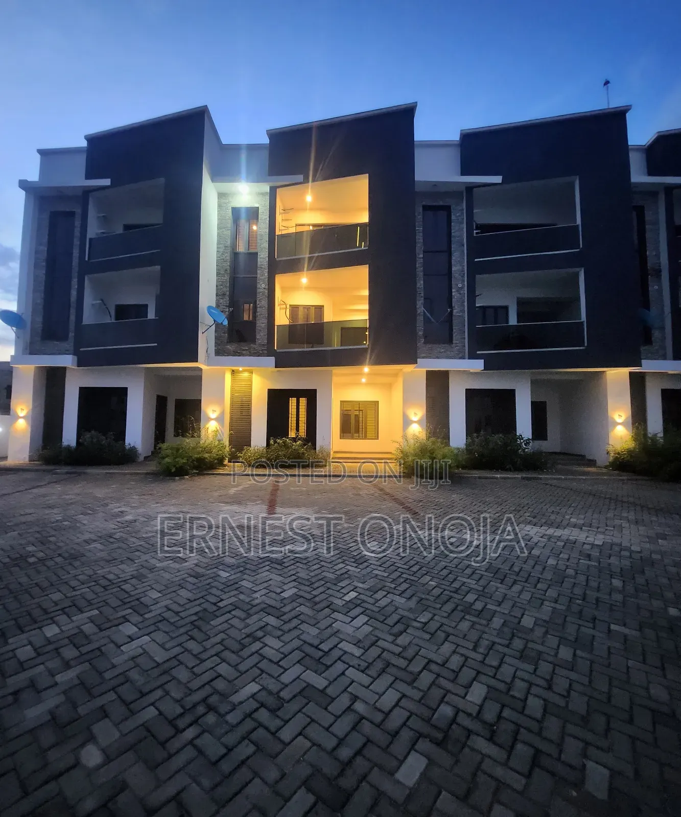 5bdrm Townhouse/Terrace in Lifecamp, Gwarinpa for sale