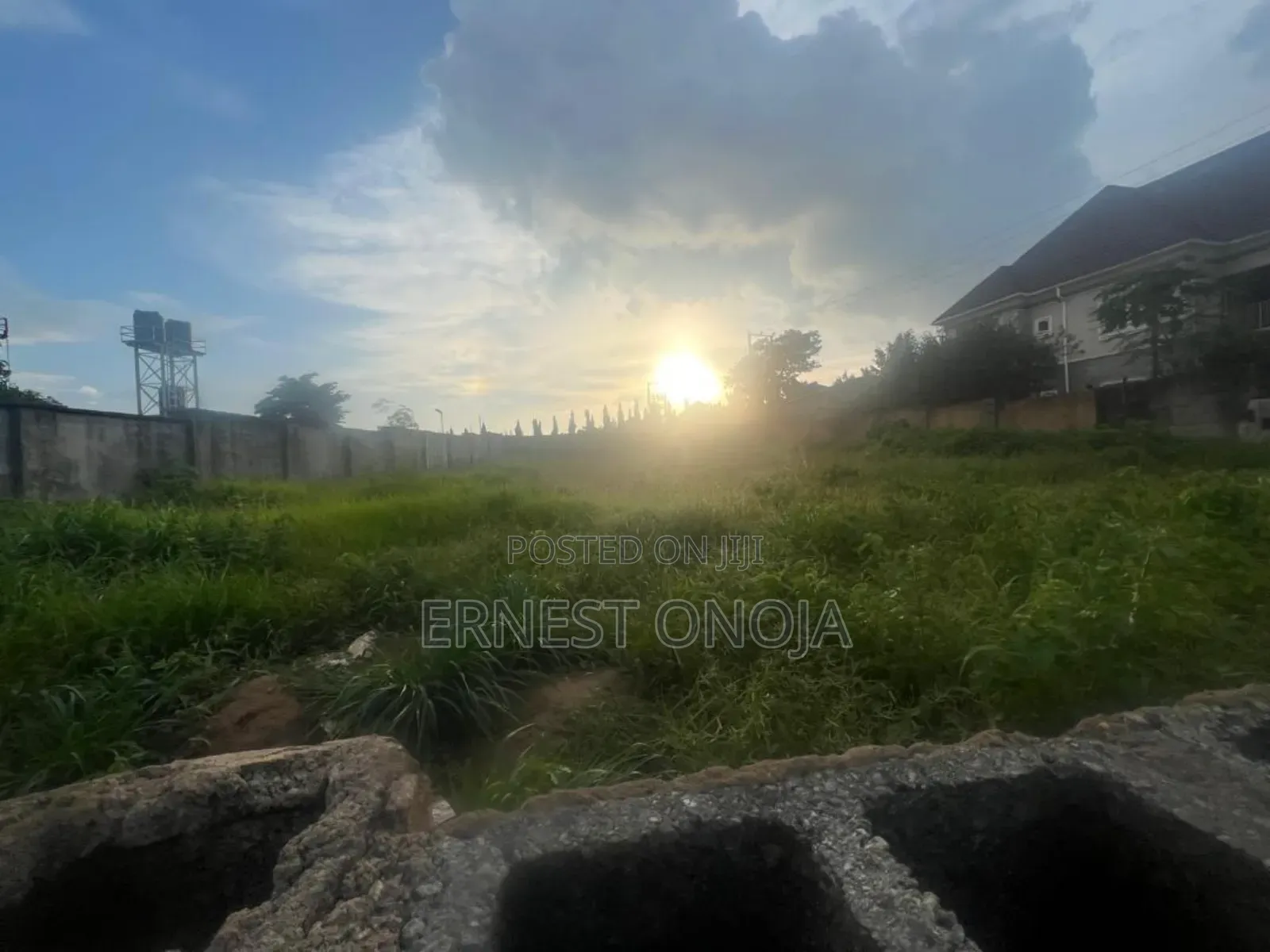 Land for Sale 800sqm in an Estate