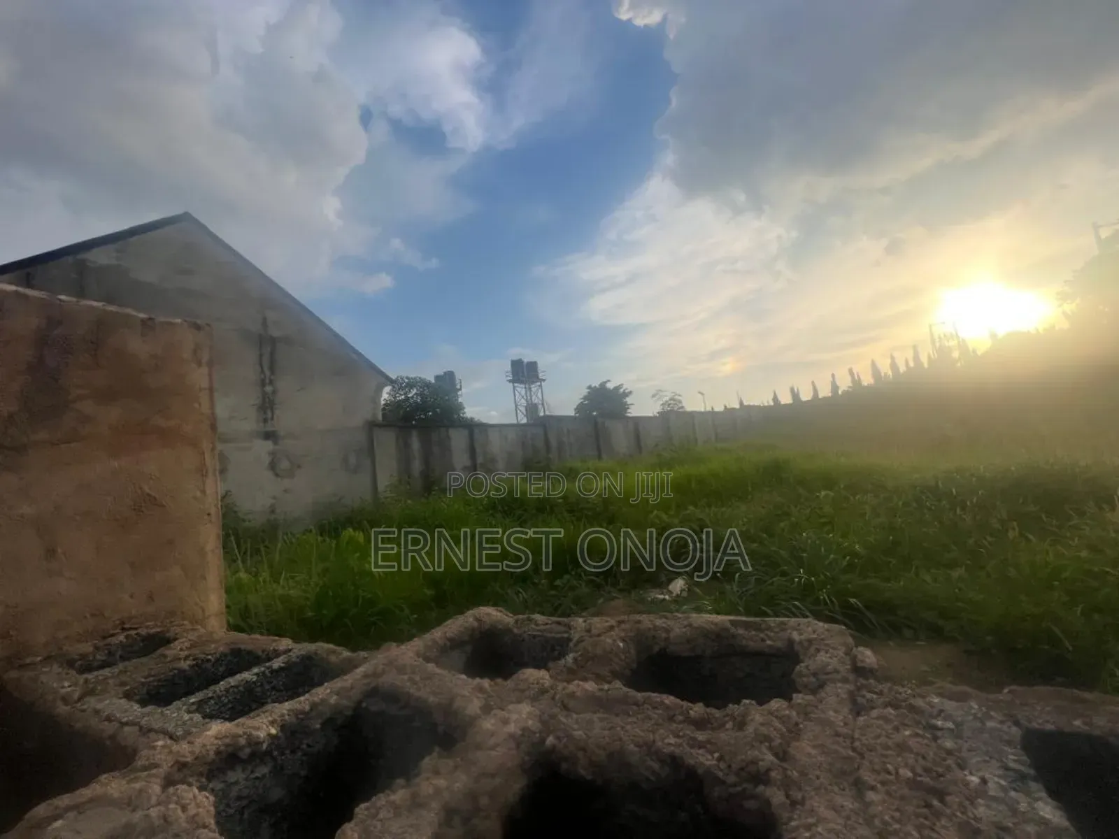 Land for Sale 800sqm in an Estate