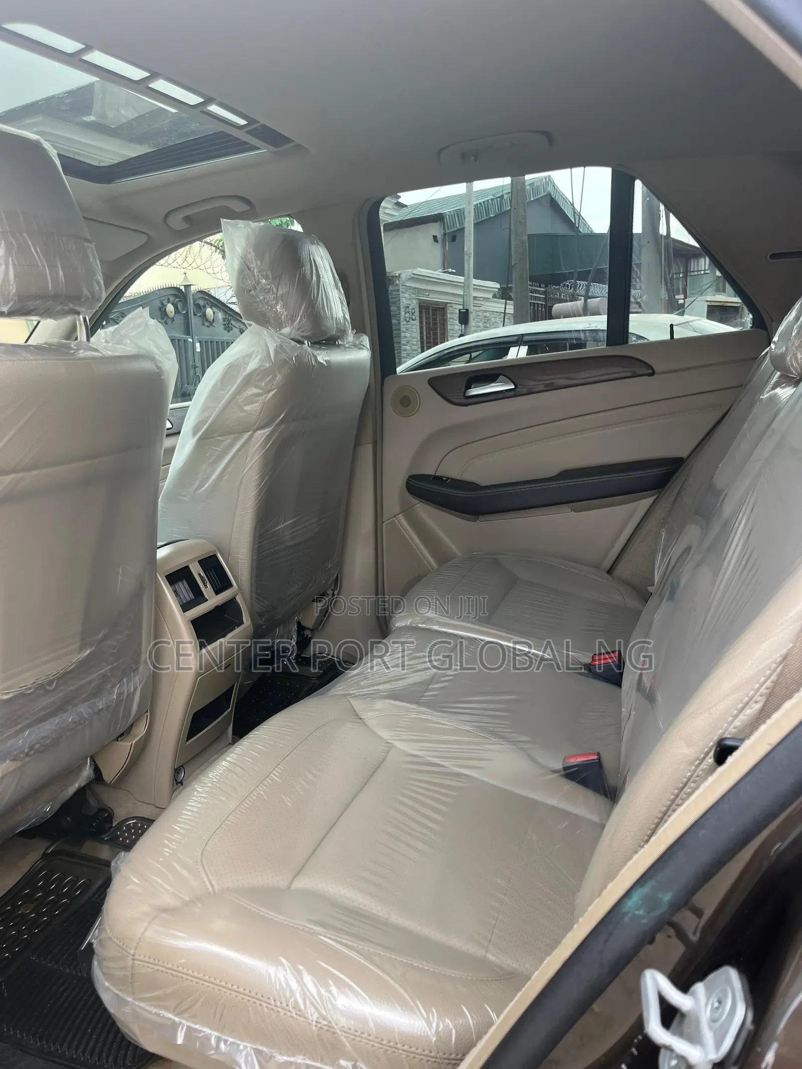 Mercedes-Benz M Class ML350 4MATIC 4dr SUV AWD (3.5L 6cyl 7A) 2014