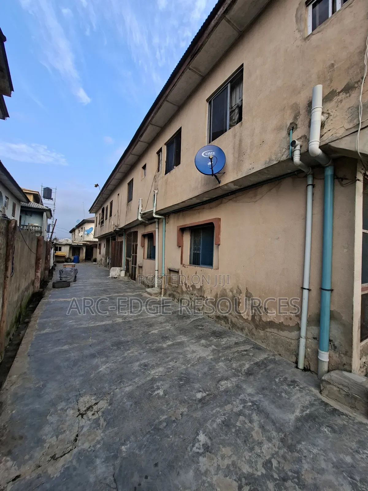 3bdrm Block of Flats in Ago Palace for sale