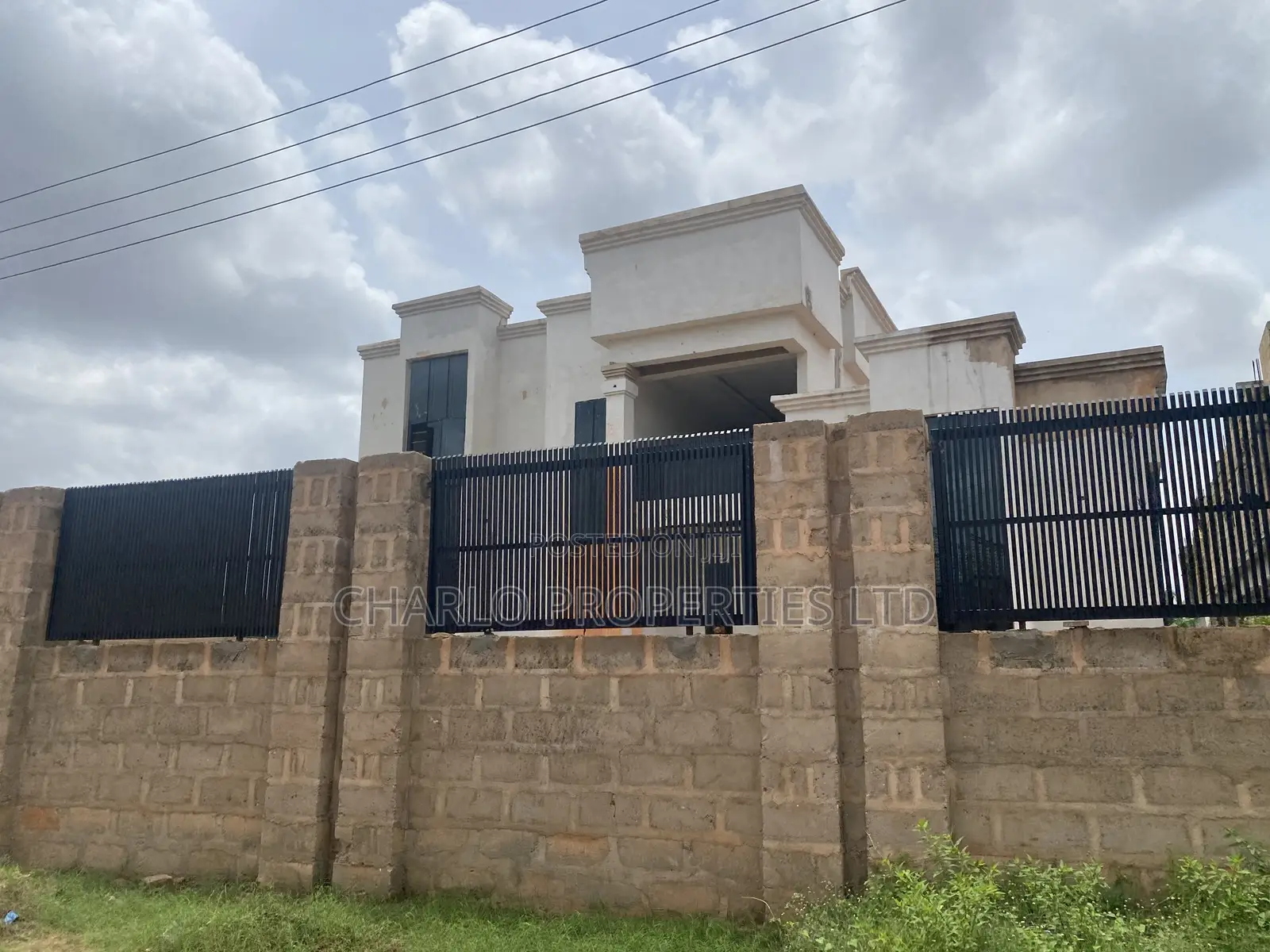 5bdrm Duplex in Benin City for sale