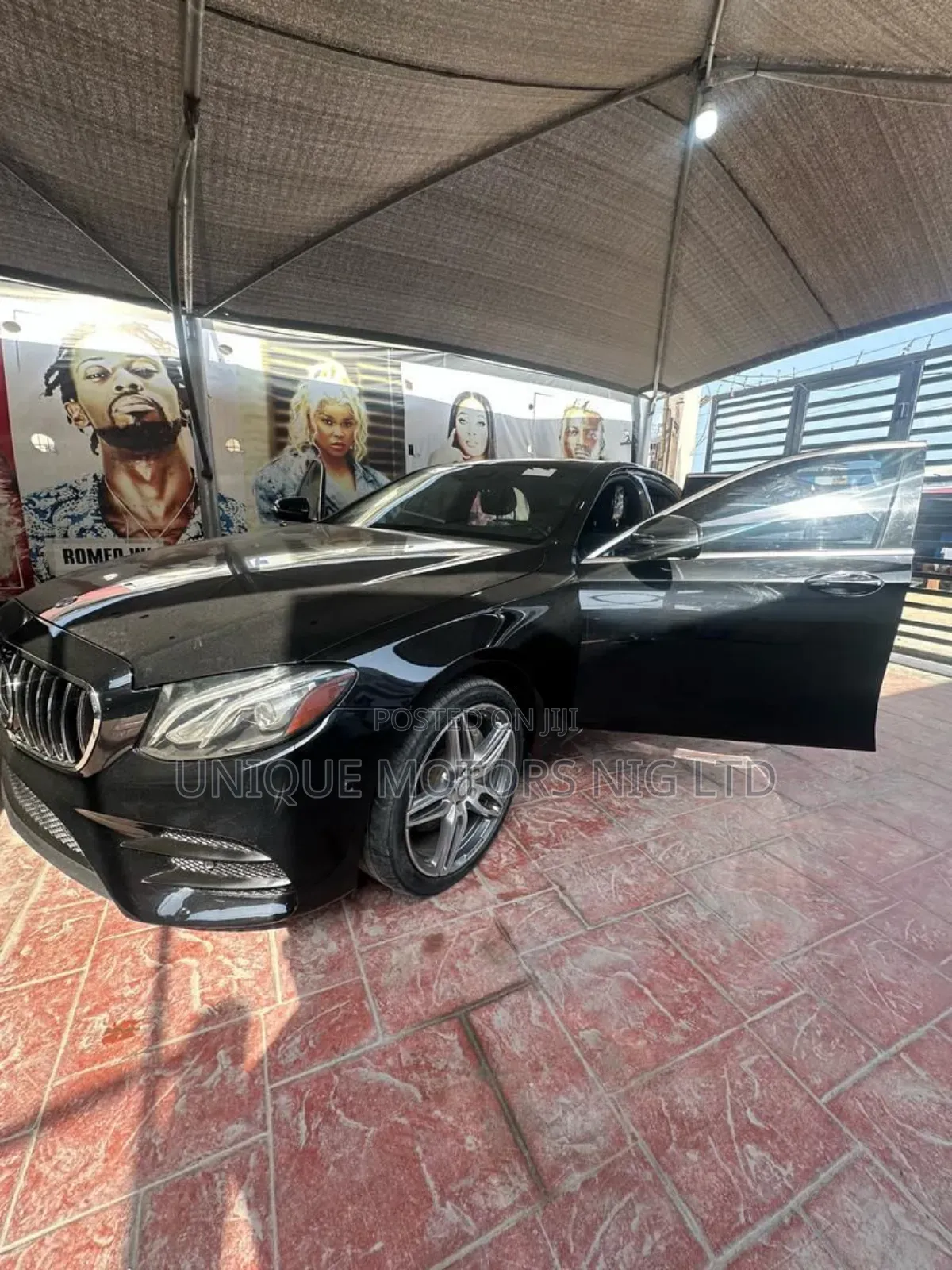 Mercedes-Benz E300 4Matic AWD Sedan (2.0L 4cyl 9A) 2017 Black