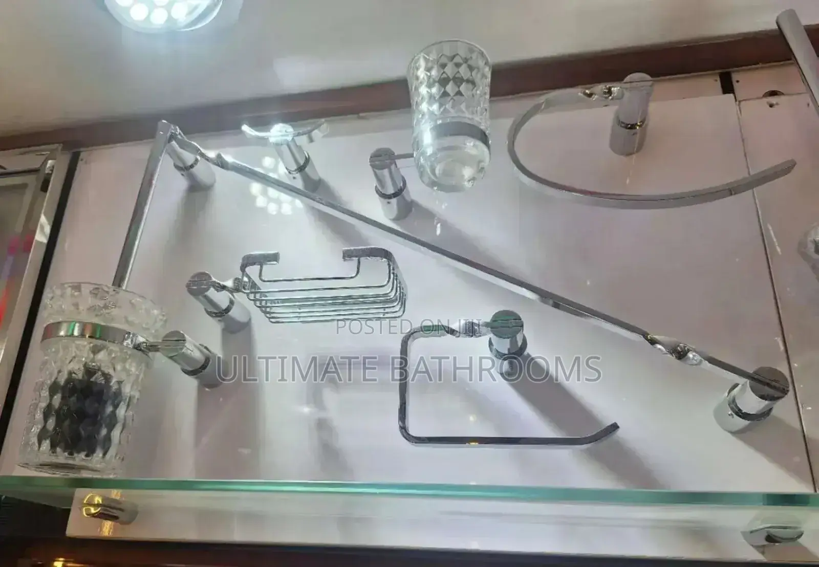 Ultimate England Made of Brass Accessories