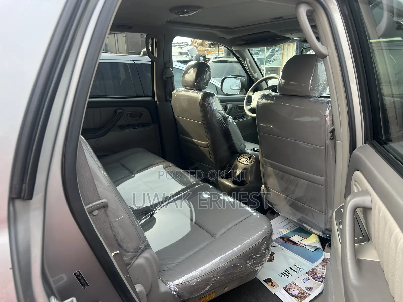 Toyota Sequoia Limited 4dr SUV 4WD (4.7L 8cyl 5A) 2006 Silver