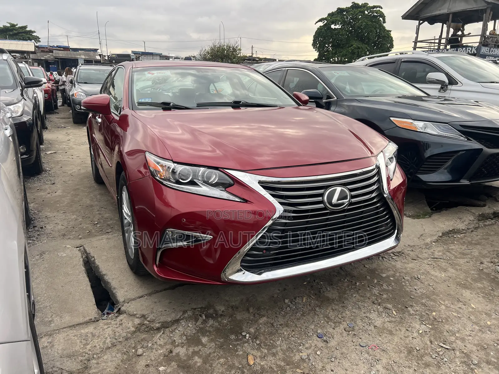 Lexus ES 350 FWD 2015 Red