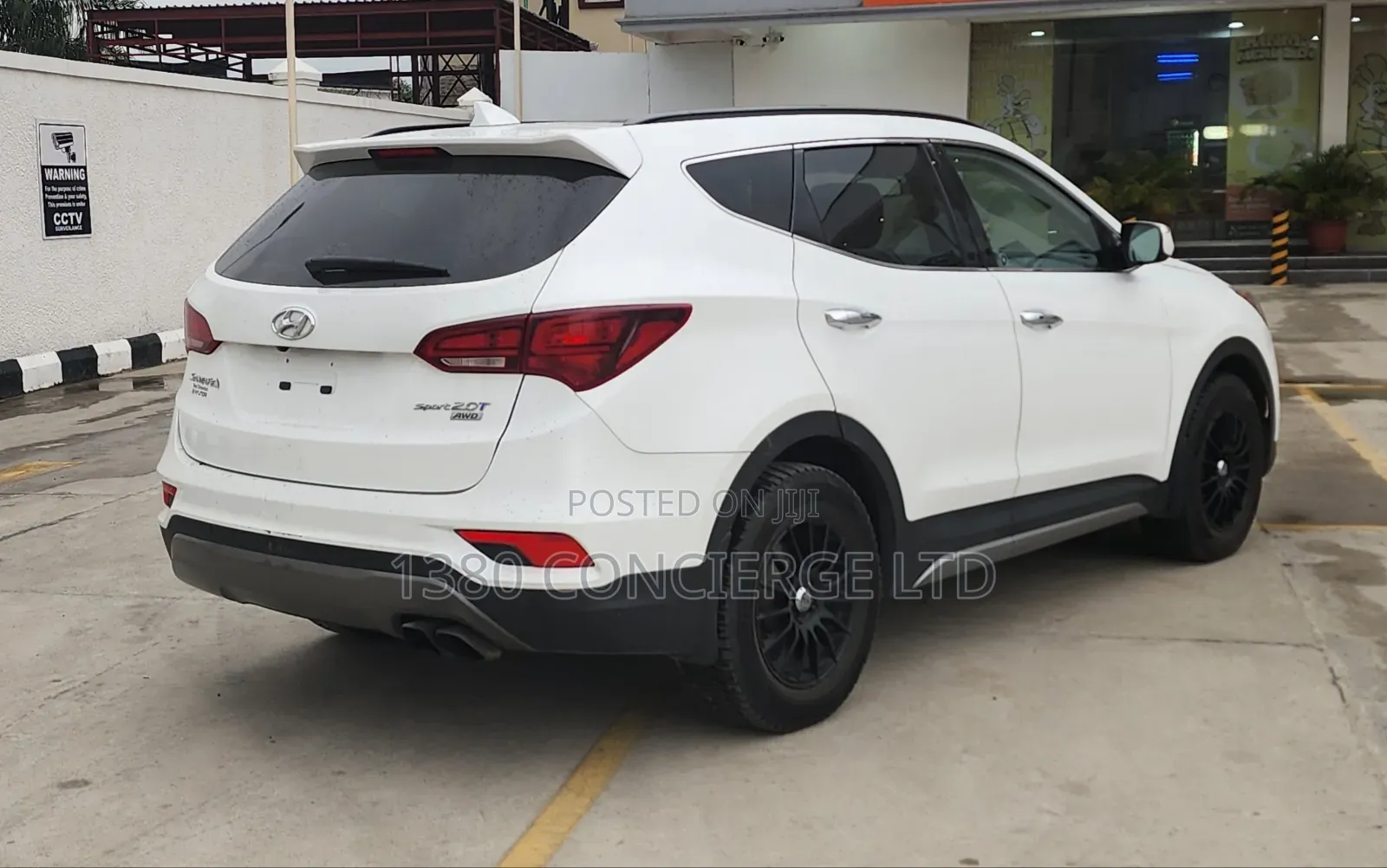 Hyundai Santa Fe SE AWD 2017 White