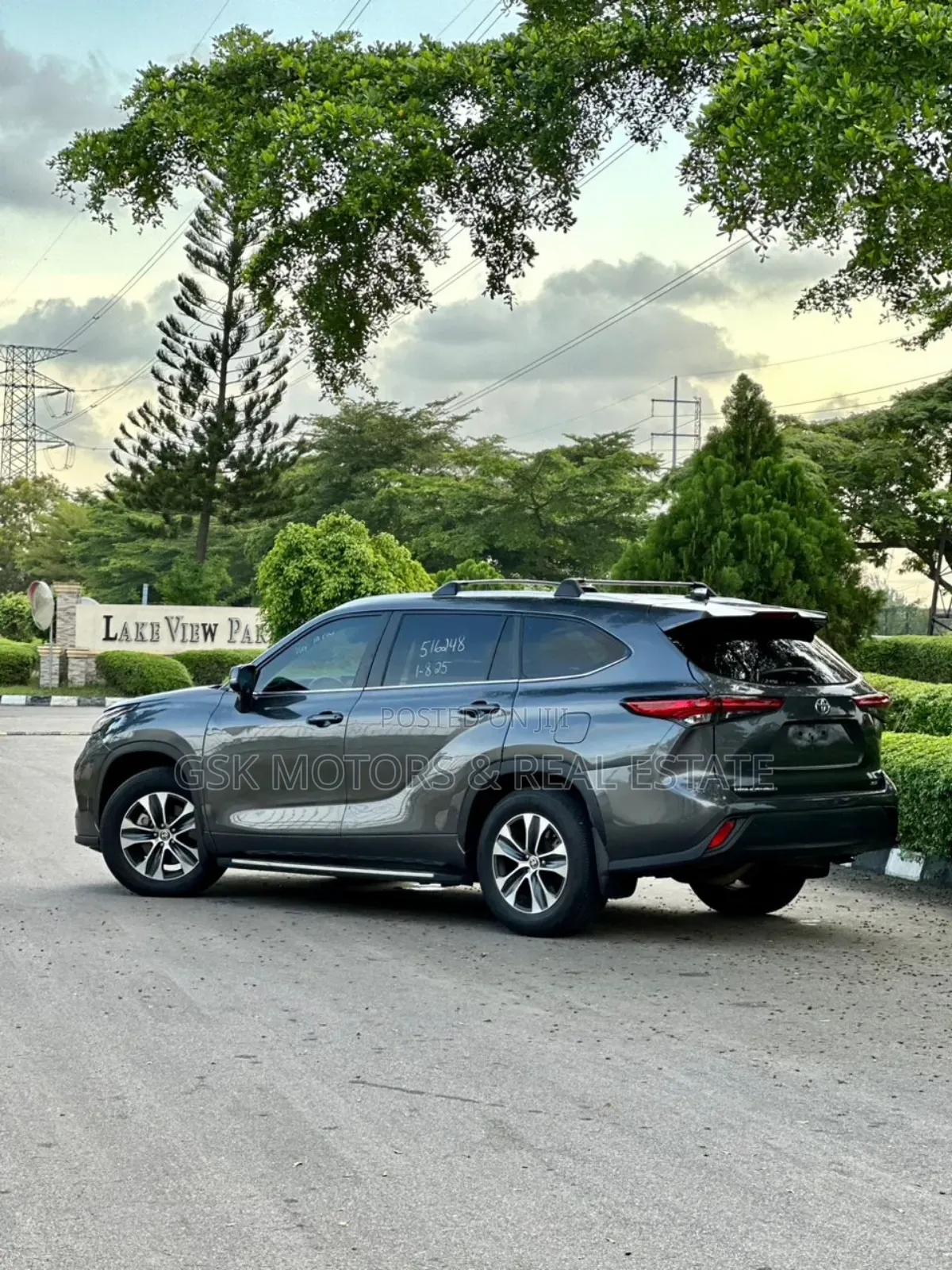 Toyota Highlander XLE AWD 2023 Gray