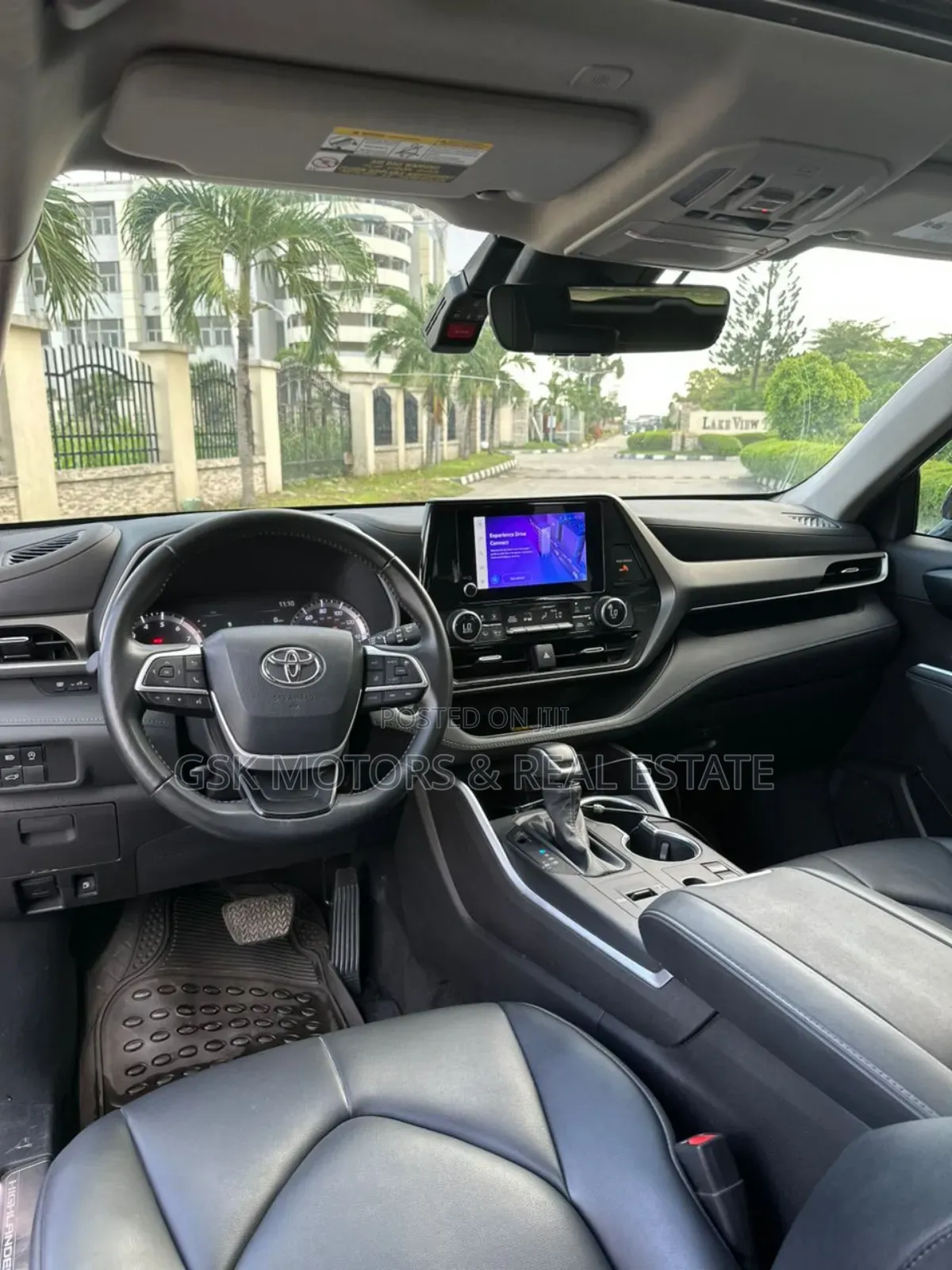 Toyota Highlander XLE AWD 2023 Gray