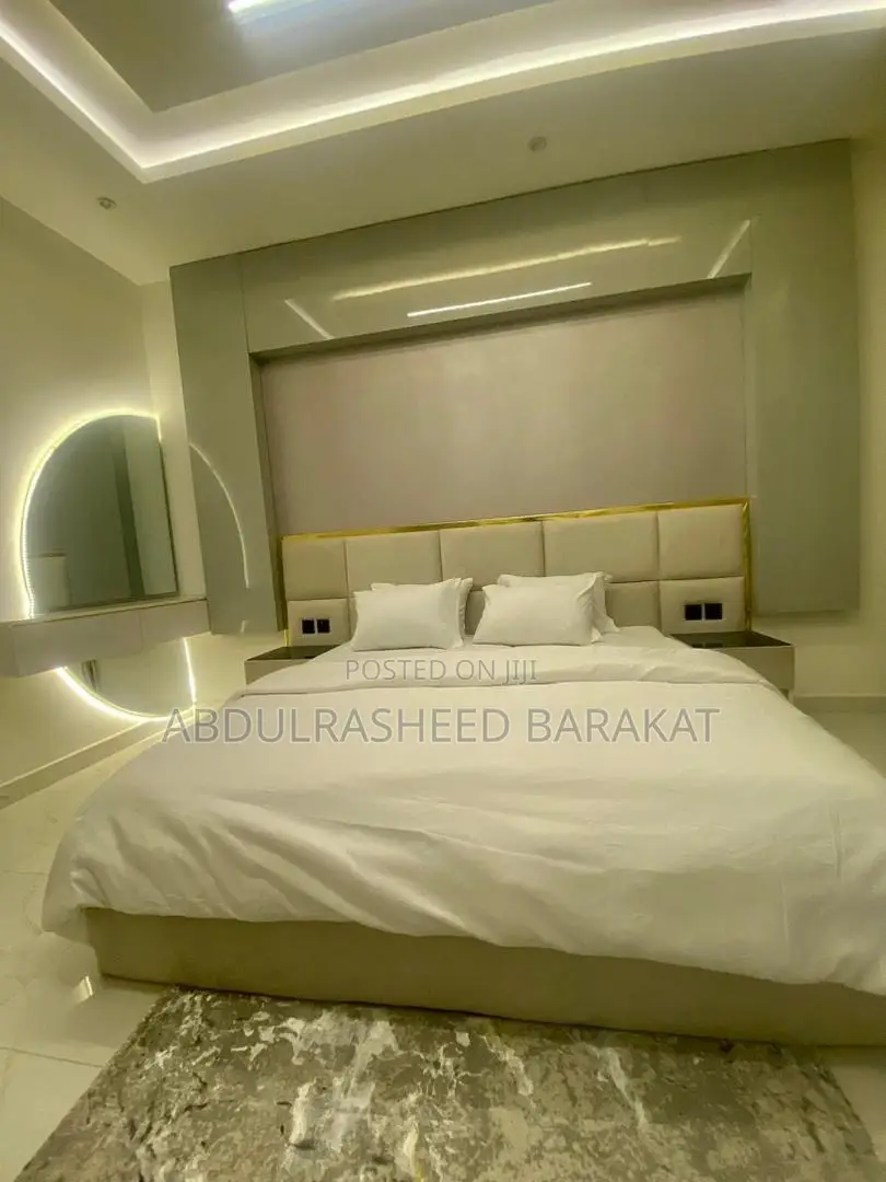Luxury Aesthetically Pleasing 1 Bedroom Apartment