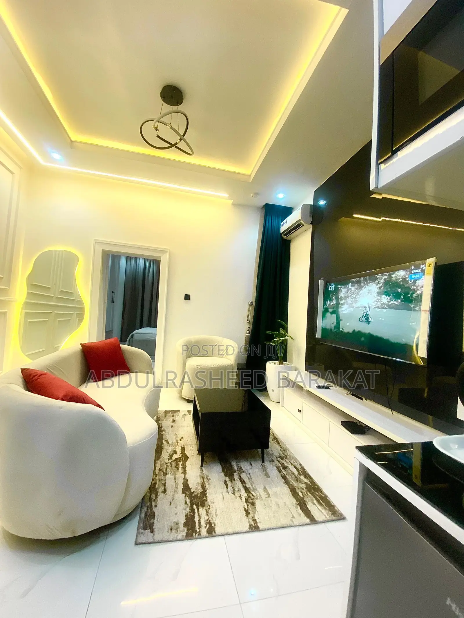 Luxury Aesthetically Pleasing 1 Bedroom Apartment