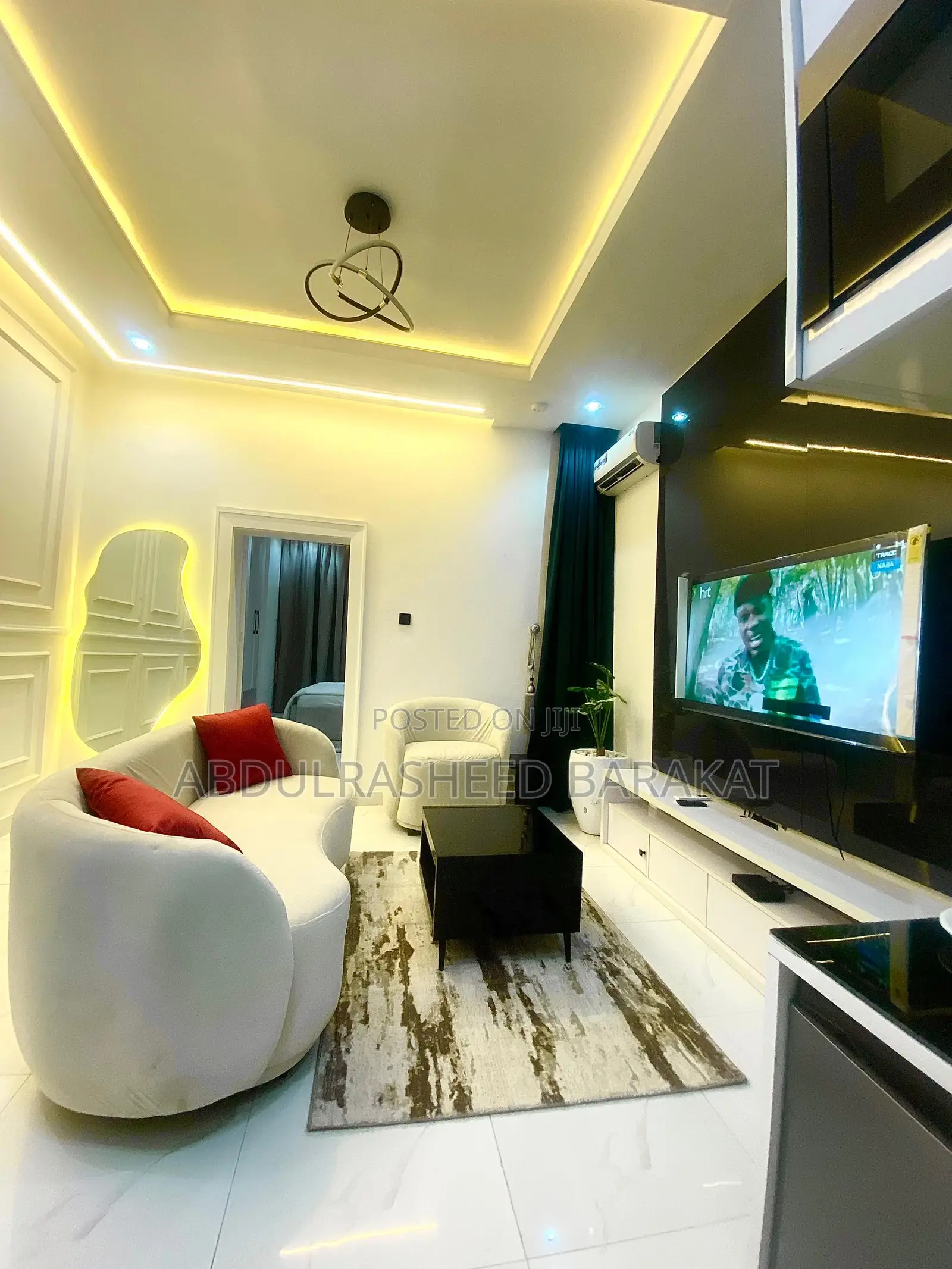 Luxury Aesthetically Pleasing 1 Bedroom Apartment