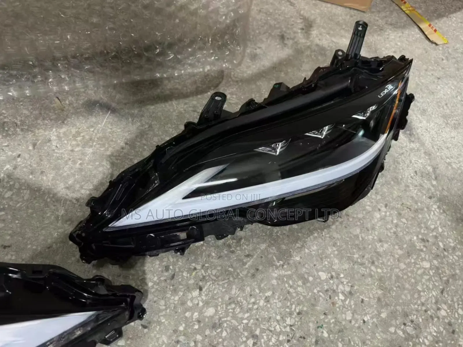 Lexus Ls500 2021 Headlights