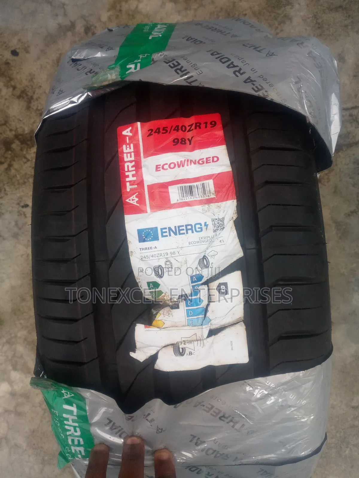 245/45/19 Tires