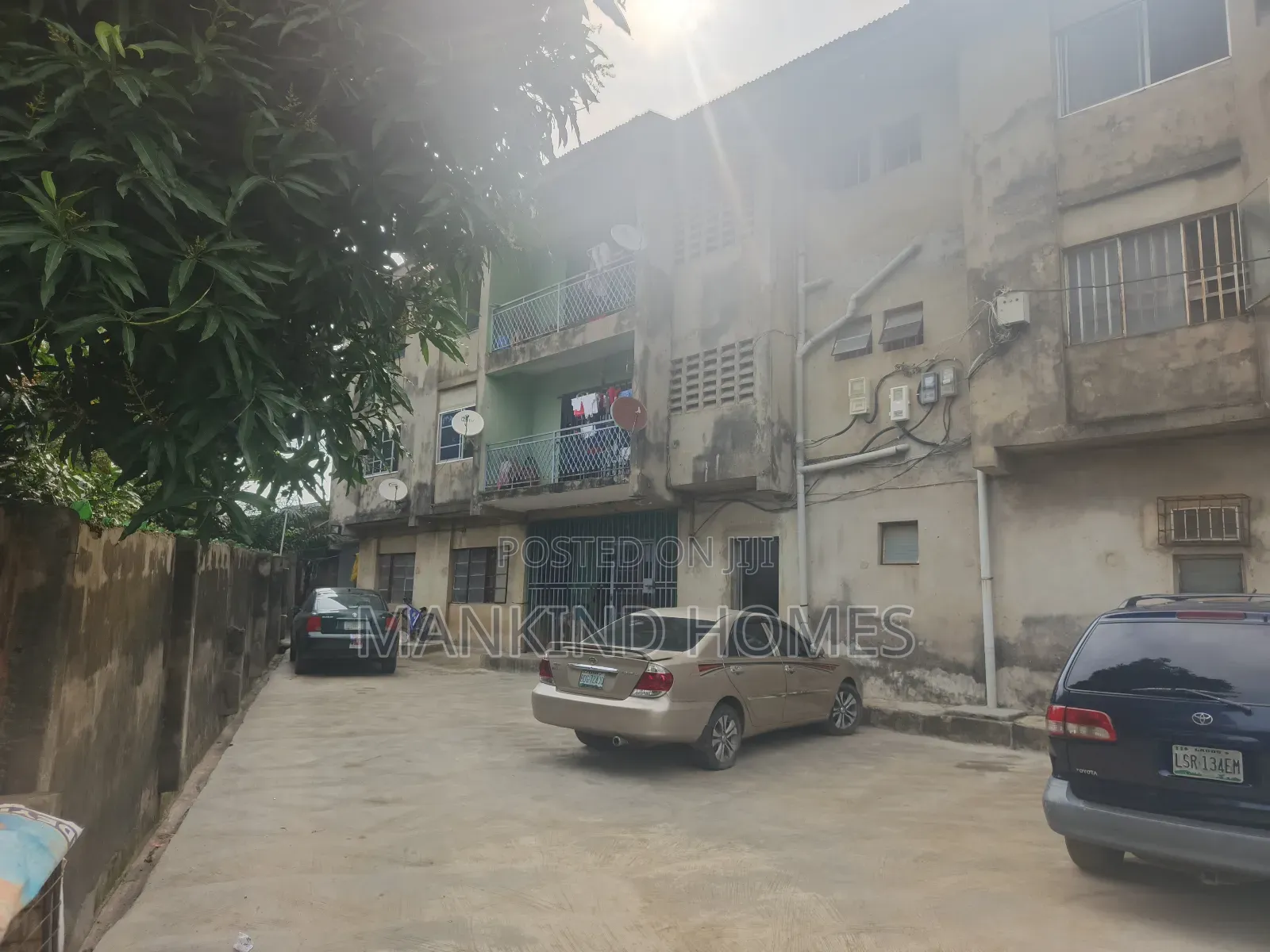 3bdrm Block of Flats in Mafoluku for sale