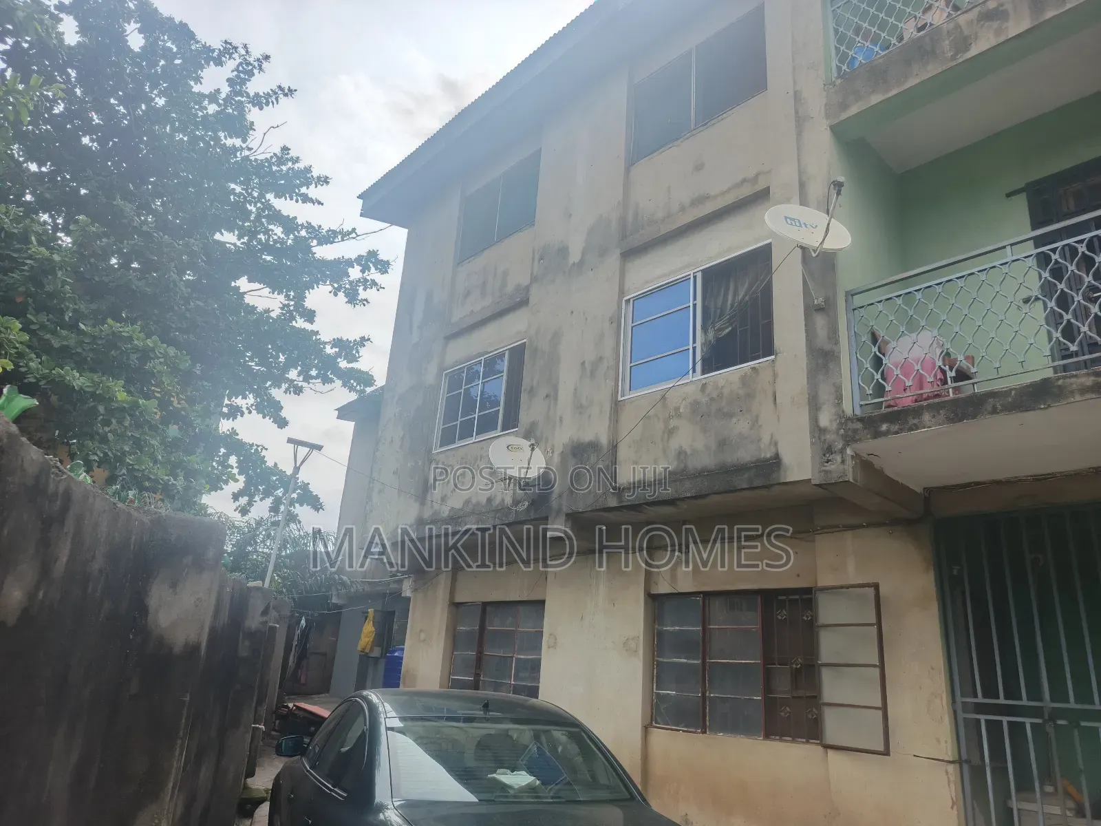 3bdrm Block of Flats in Mafoluku for sale