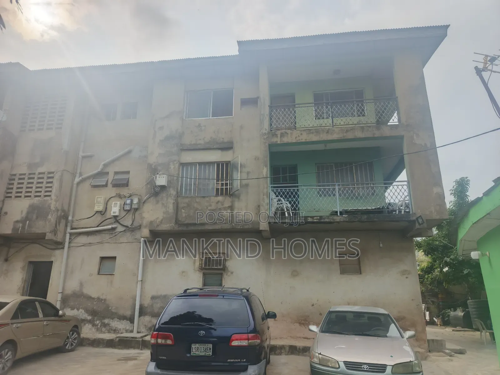 3bdrm Block of Flats in Mafoluku for sale