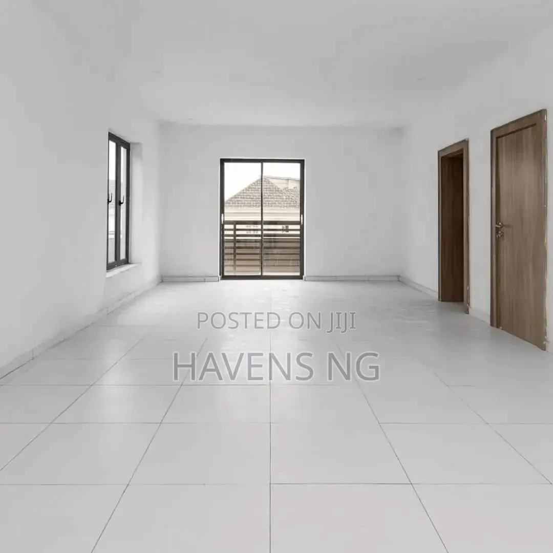 4bdrm Duplex in Kado for sale