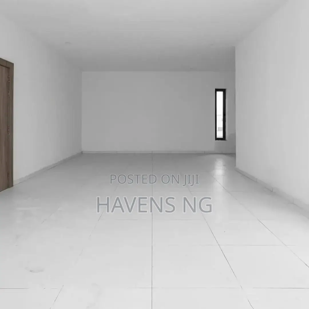 4bdrm Duplex in Kado for sale