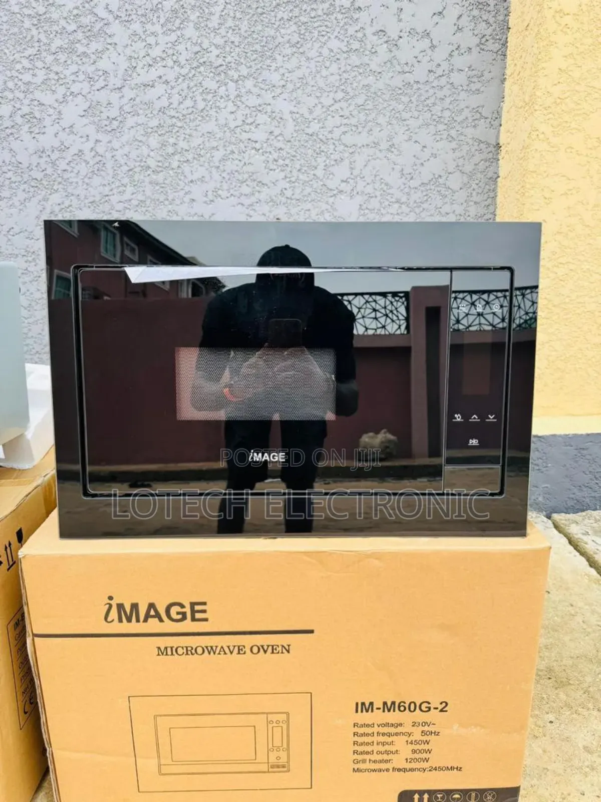 Used Im‐60g‐2 Microwave With Grill – Excellent Condition