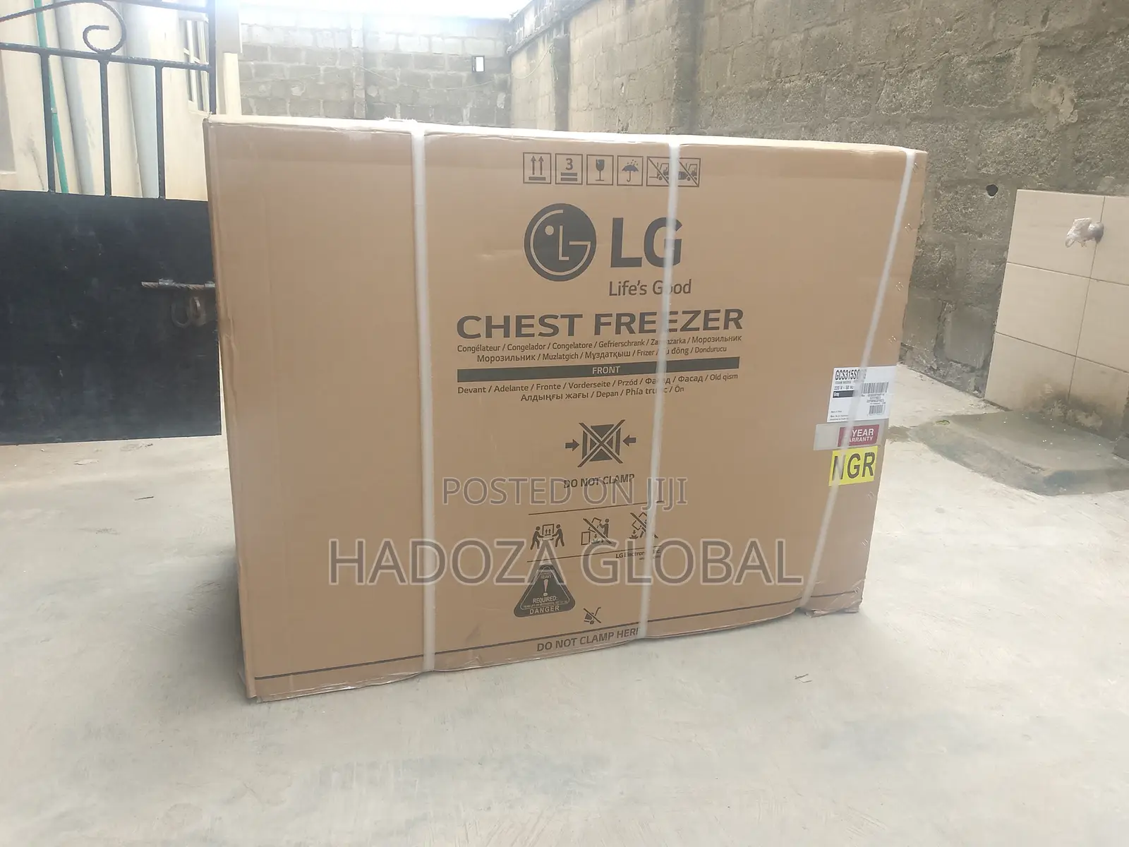 Lg 280l Chest Freezer Led Lighting Fast Freezing, Four Wheel